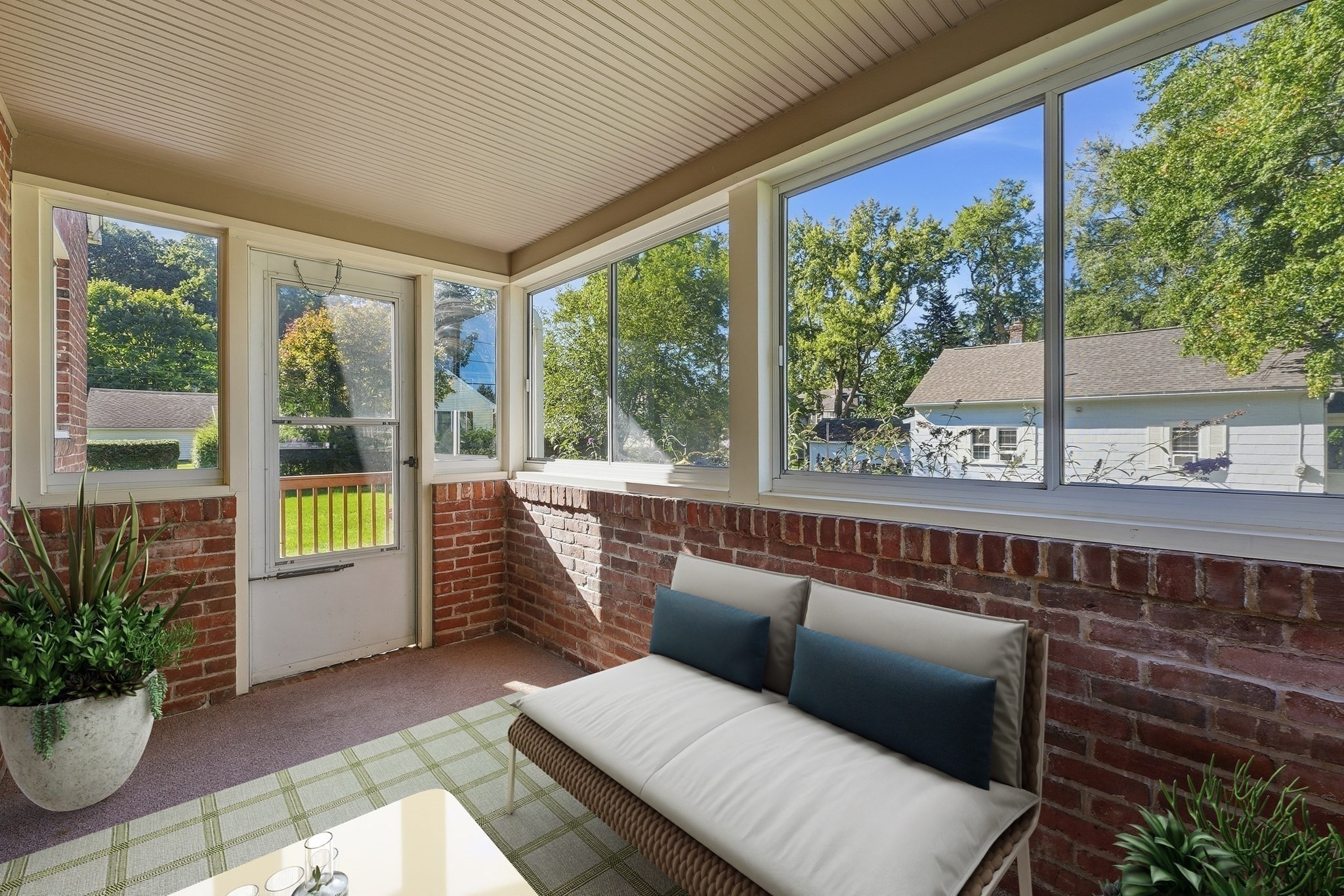 25 Dearborn Street Property Photo 15
