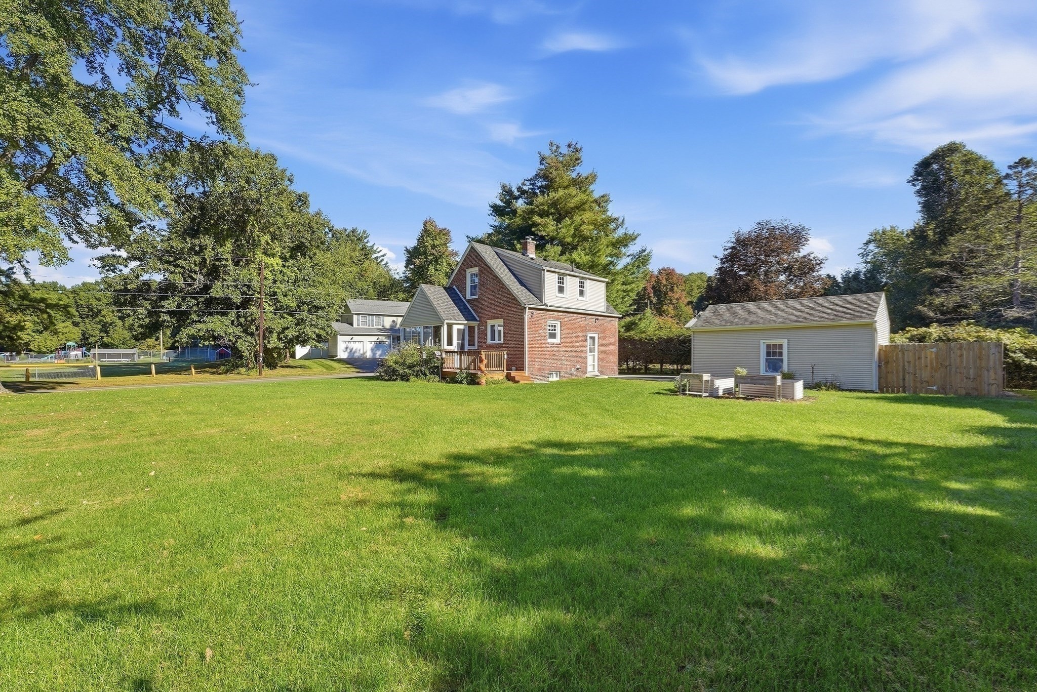 25 Dearborn Street Property Photo 32