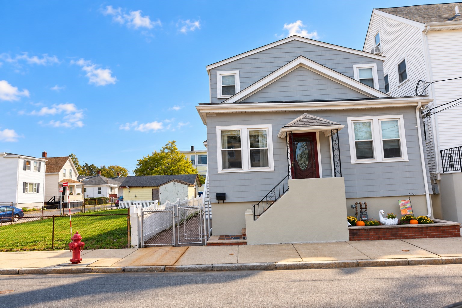 43 Mckinley St. Property Photo 2