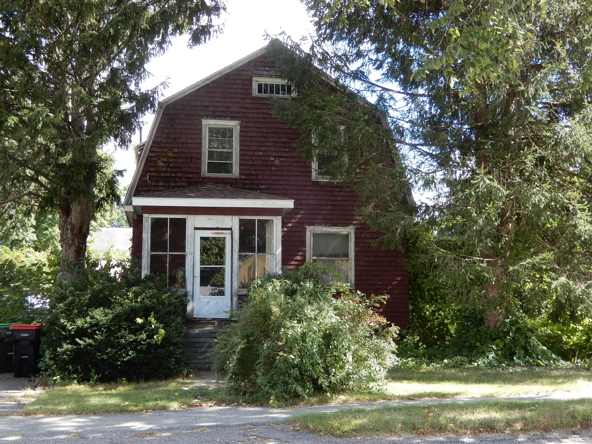 39 Baker St Property Photo 1