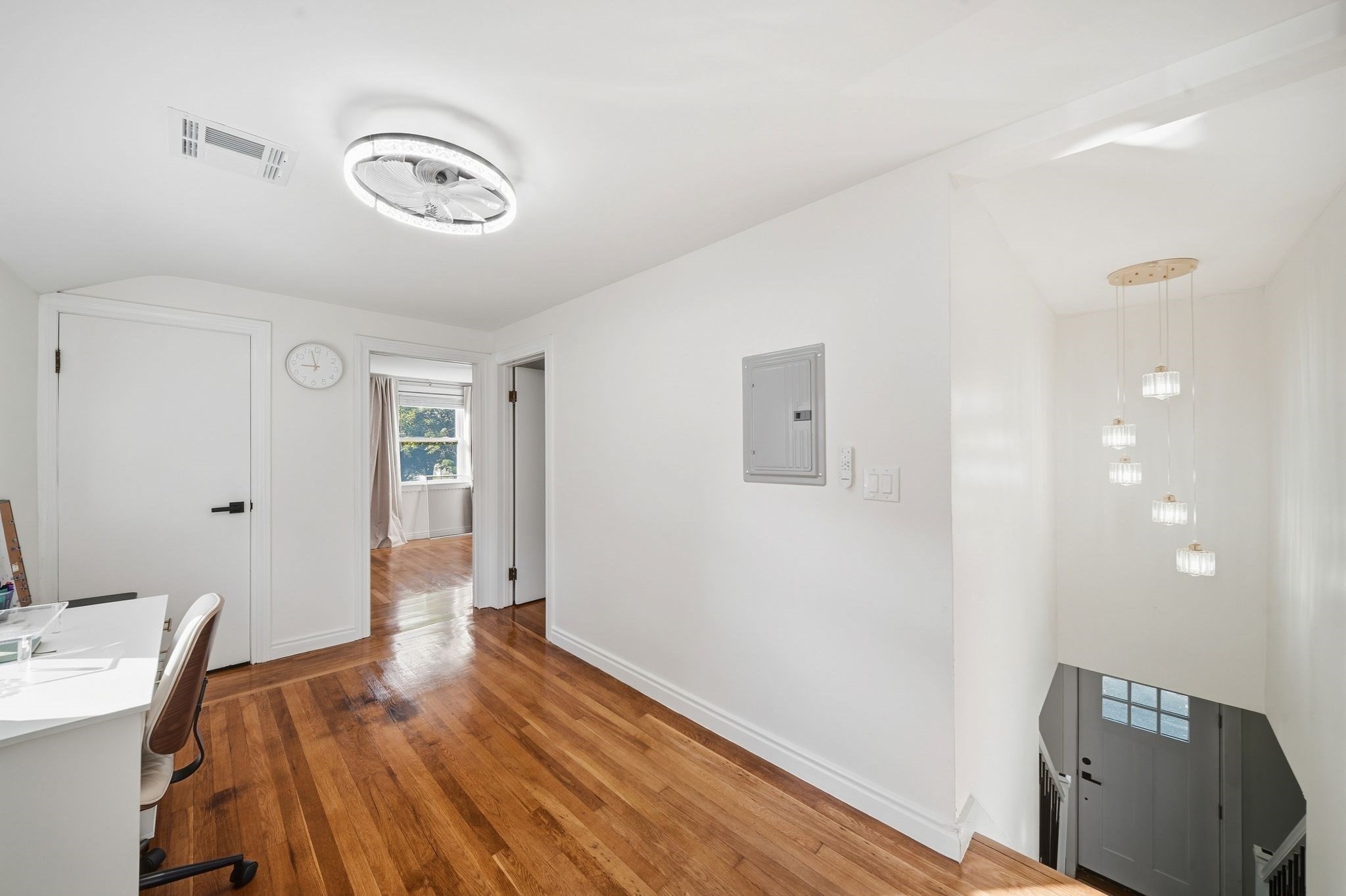 856 Newport Ave Property Photo 17