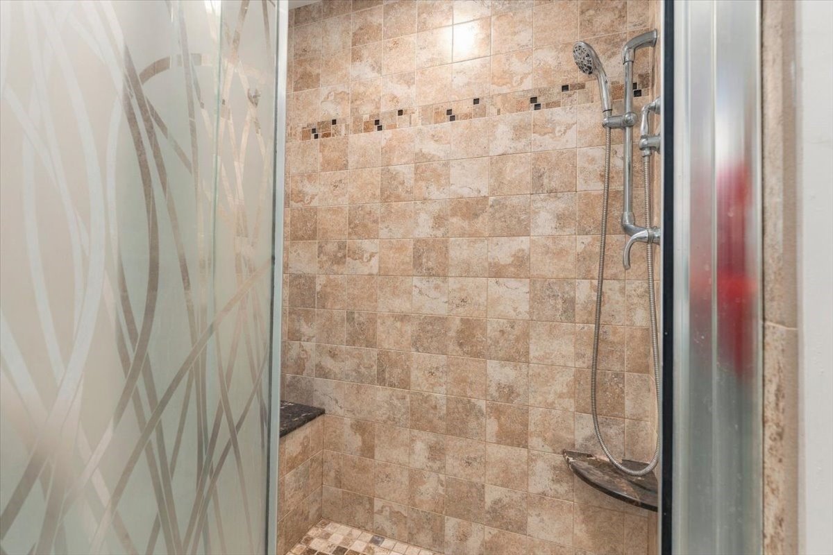 276 East Street Property Photo 18
