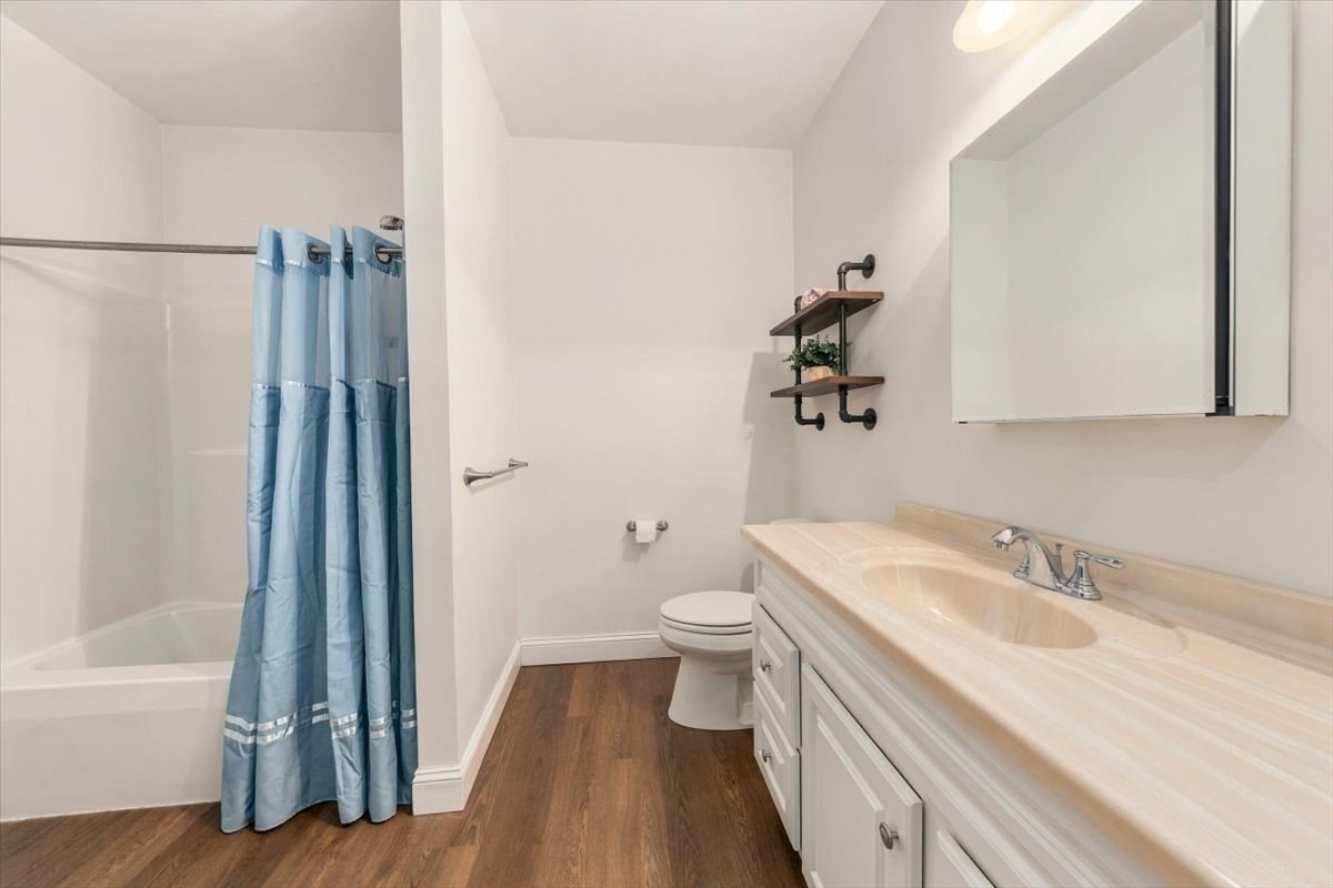 276 East Street Property Photo 28