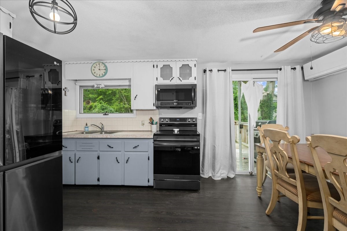 3 Vine St Property Photo 8