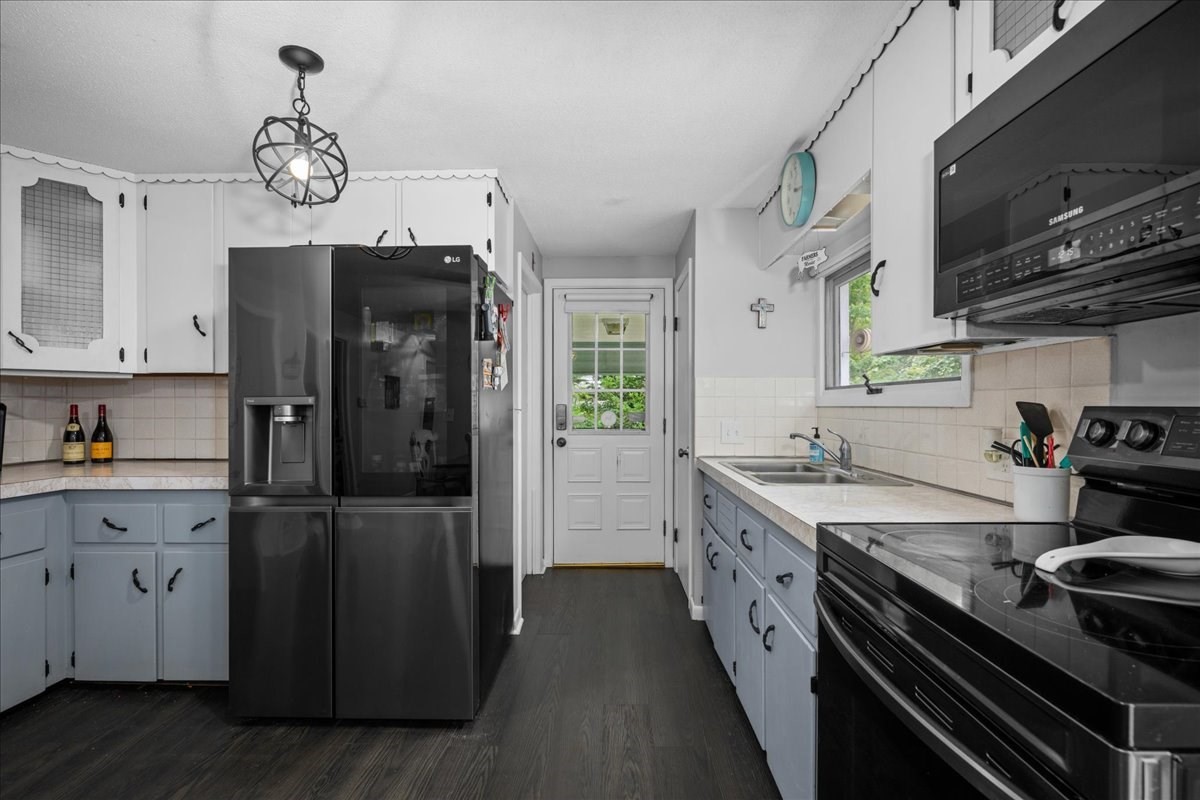 3 Vine St Property Photo 9