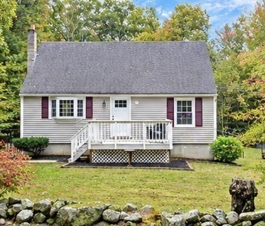 25 School House Rd Property Photo 1
