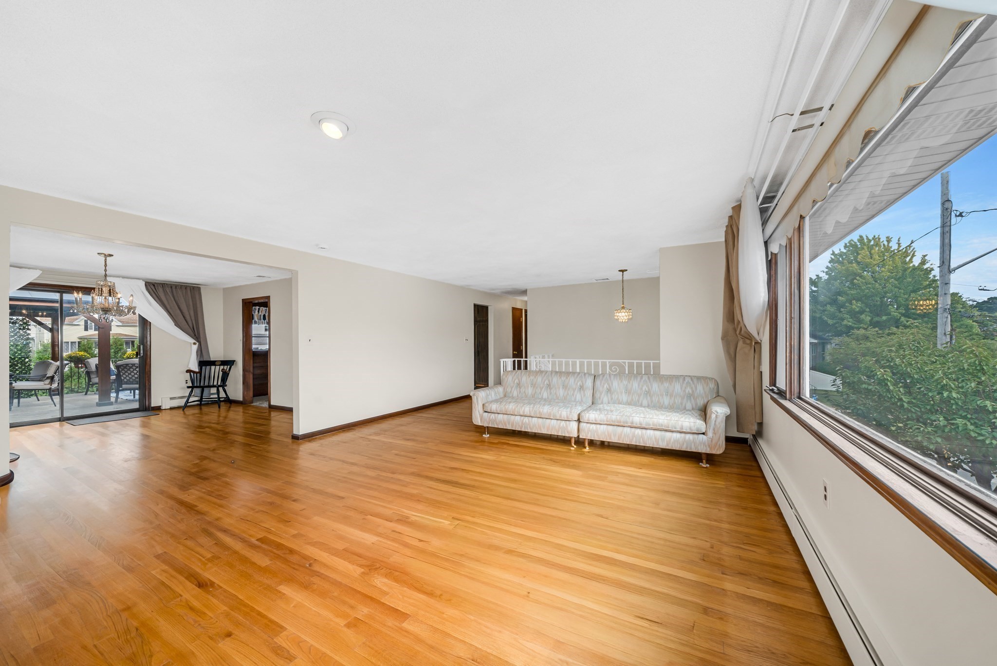 32 Robert Rd Property Photo 12