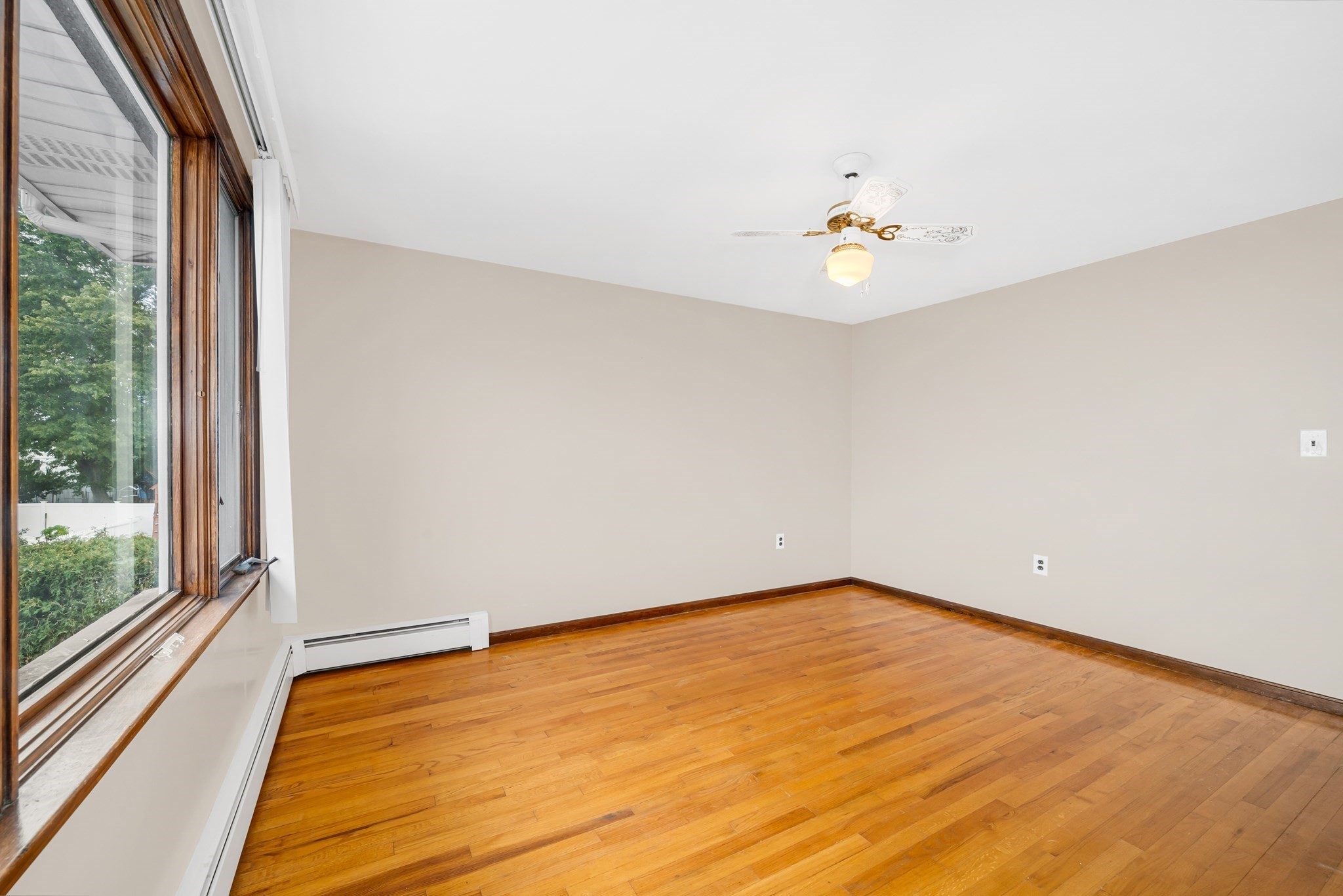 32 Robert Rd Property Photo 16