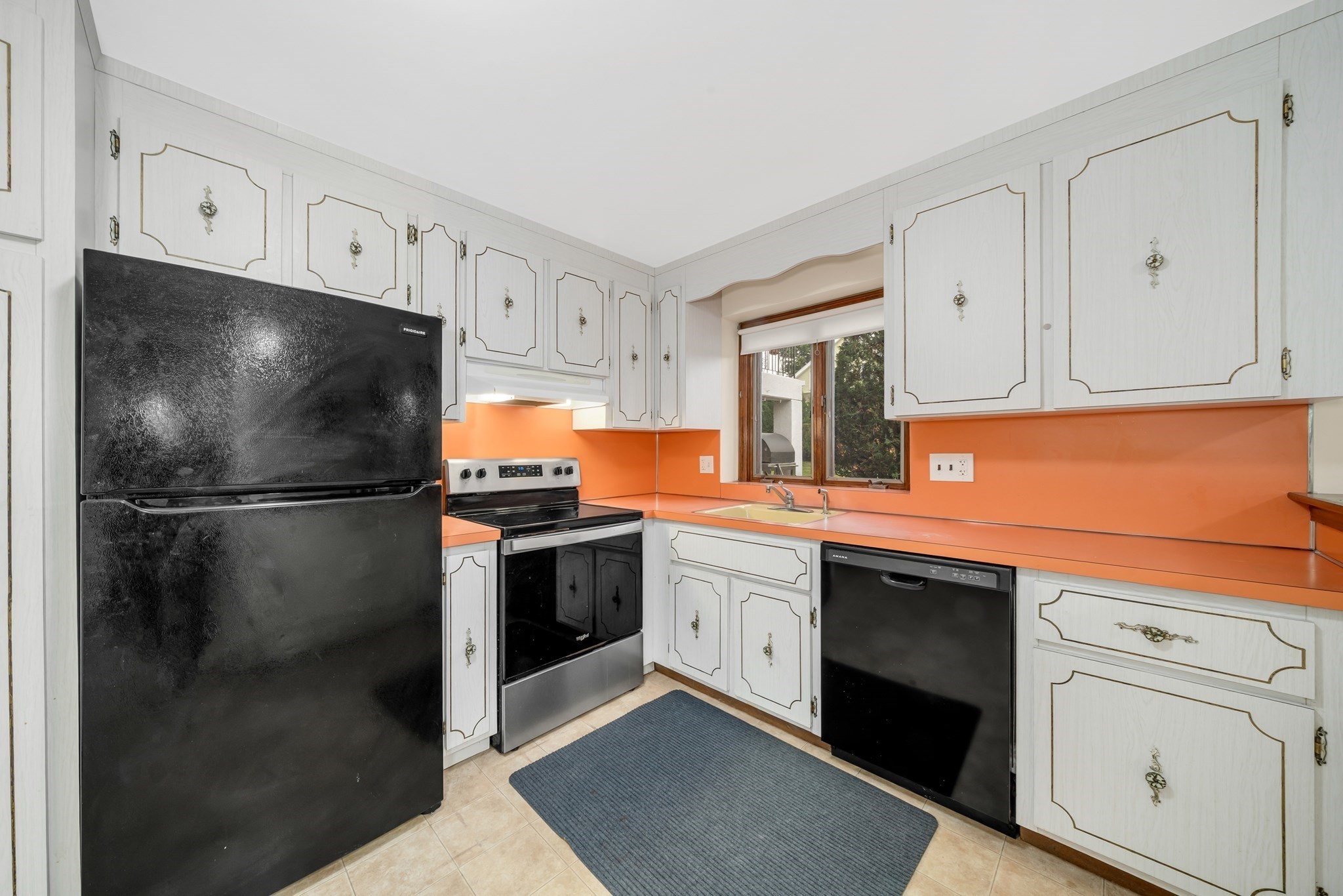 32 Robert Rd Property Photo 27