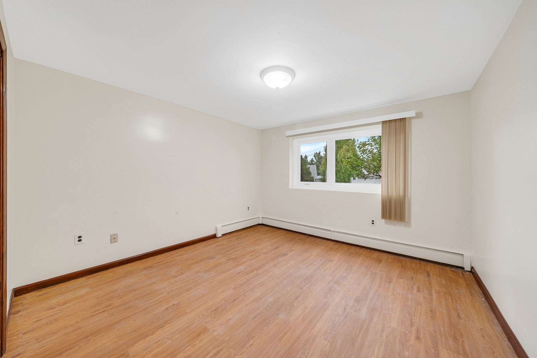 32 Robert Rd Property Photo 31