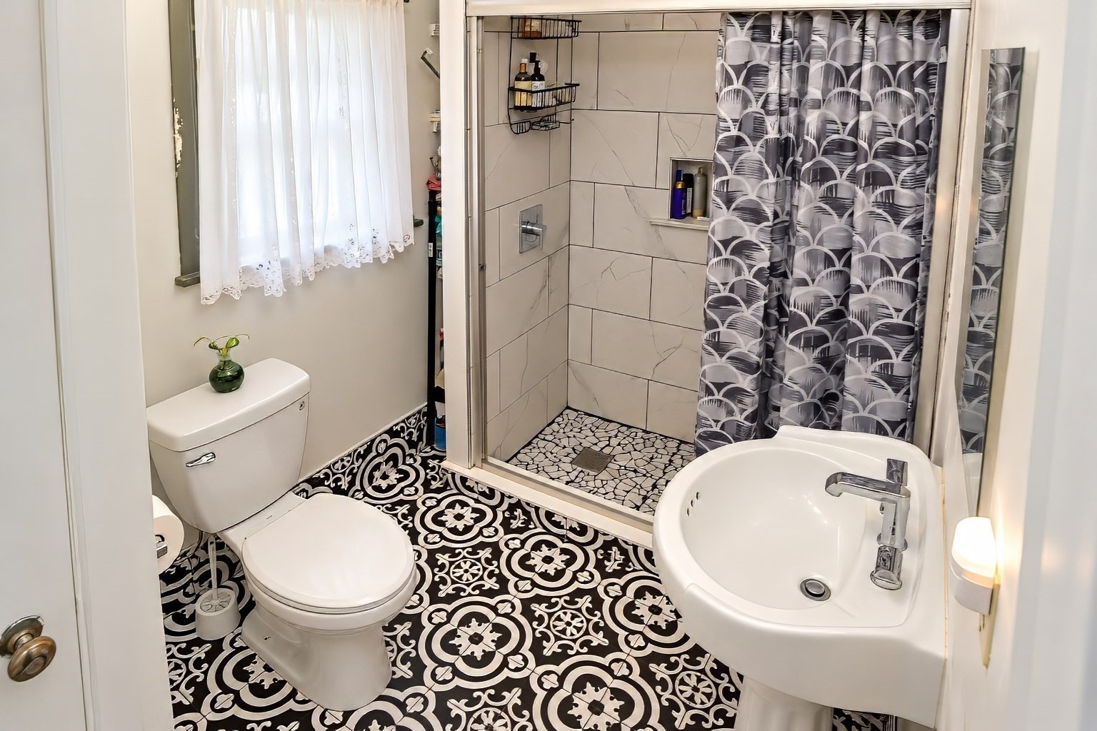 126 Whittier Avenue Property Photo 8
