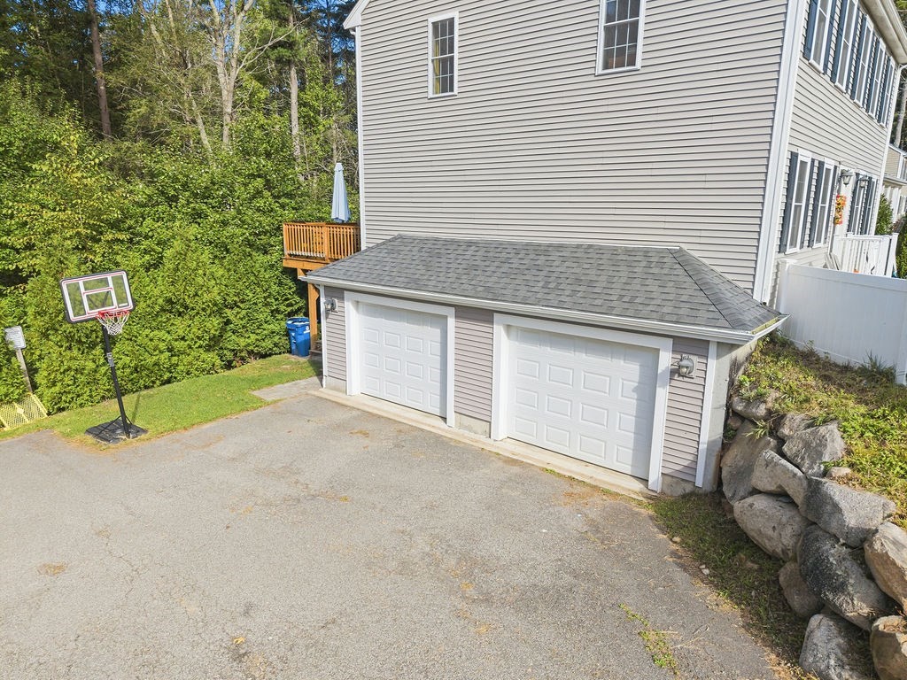 1687 Phillips Rd Property Photo 3