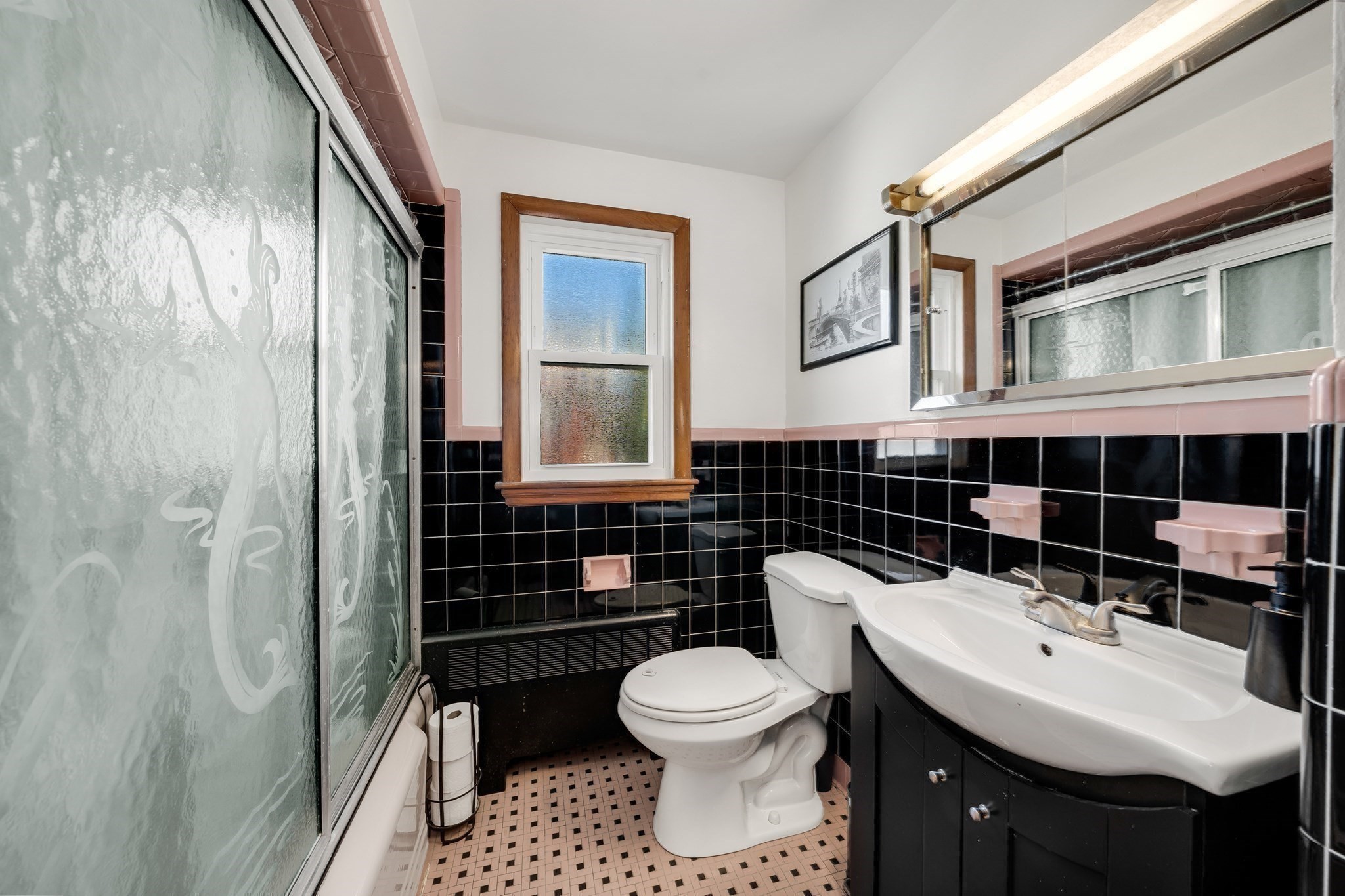 45 Sigourney St Property Photo 14