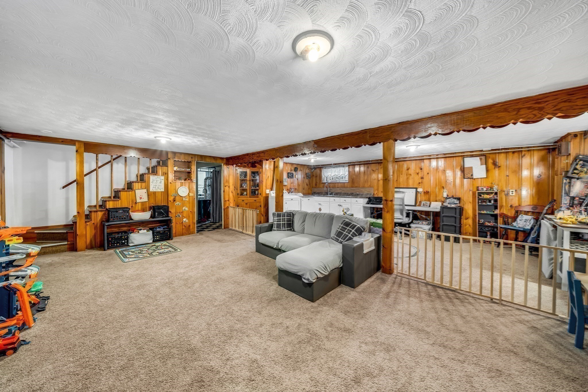 45 Sigourney St Property Photo 15