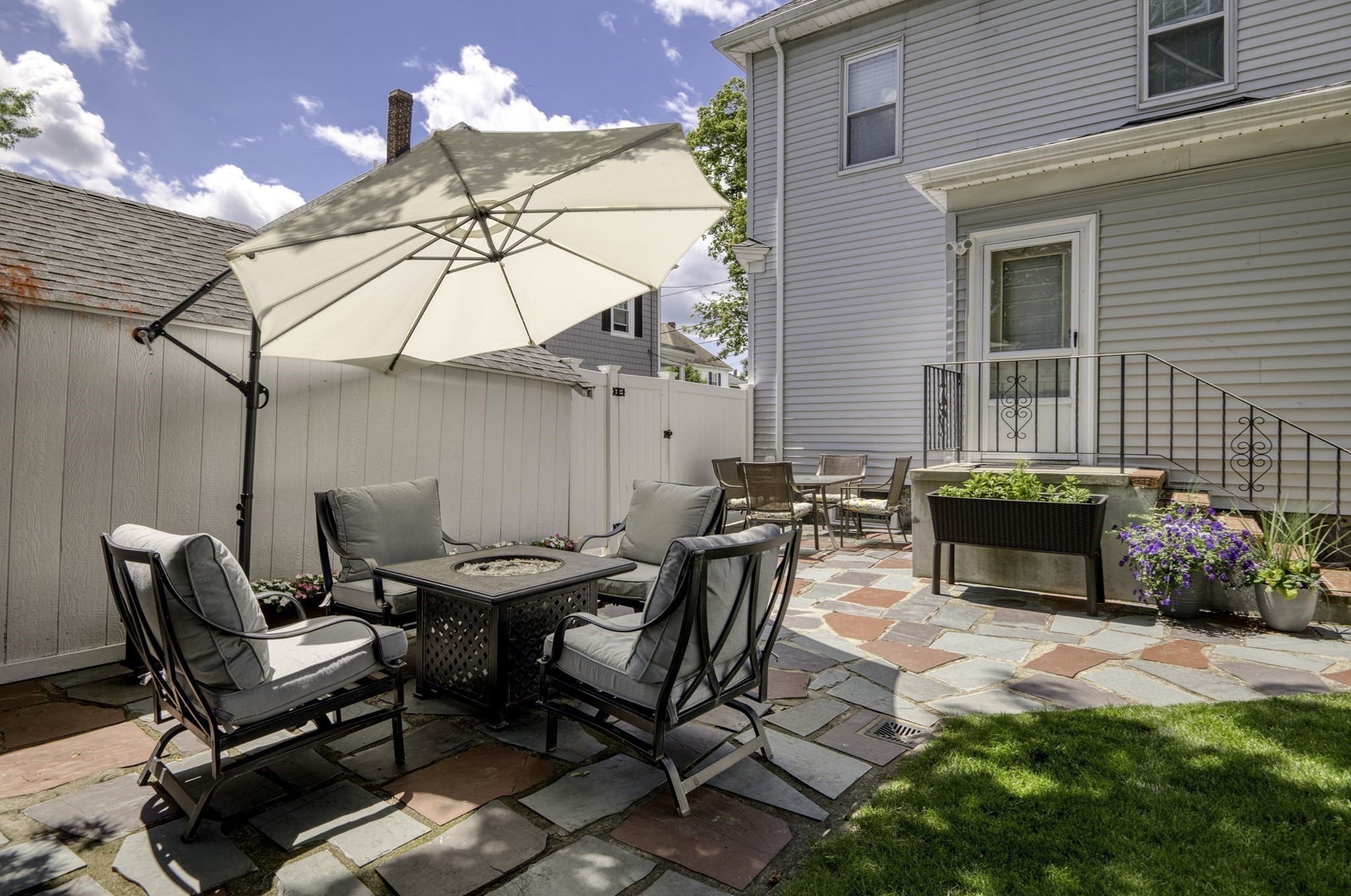 16 Eddie St. Property Photo 26