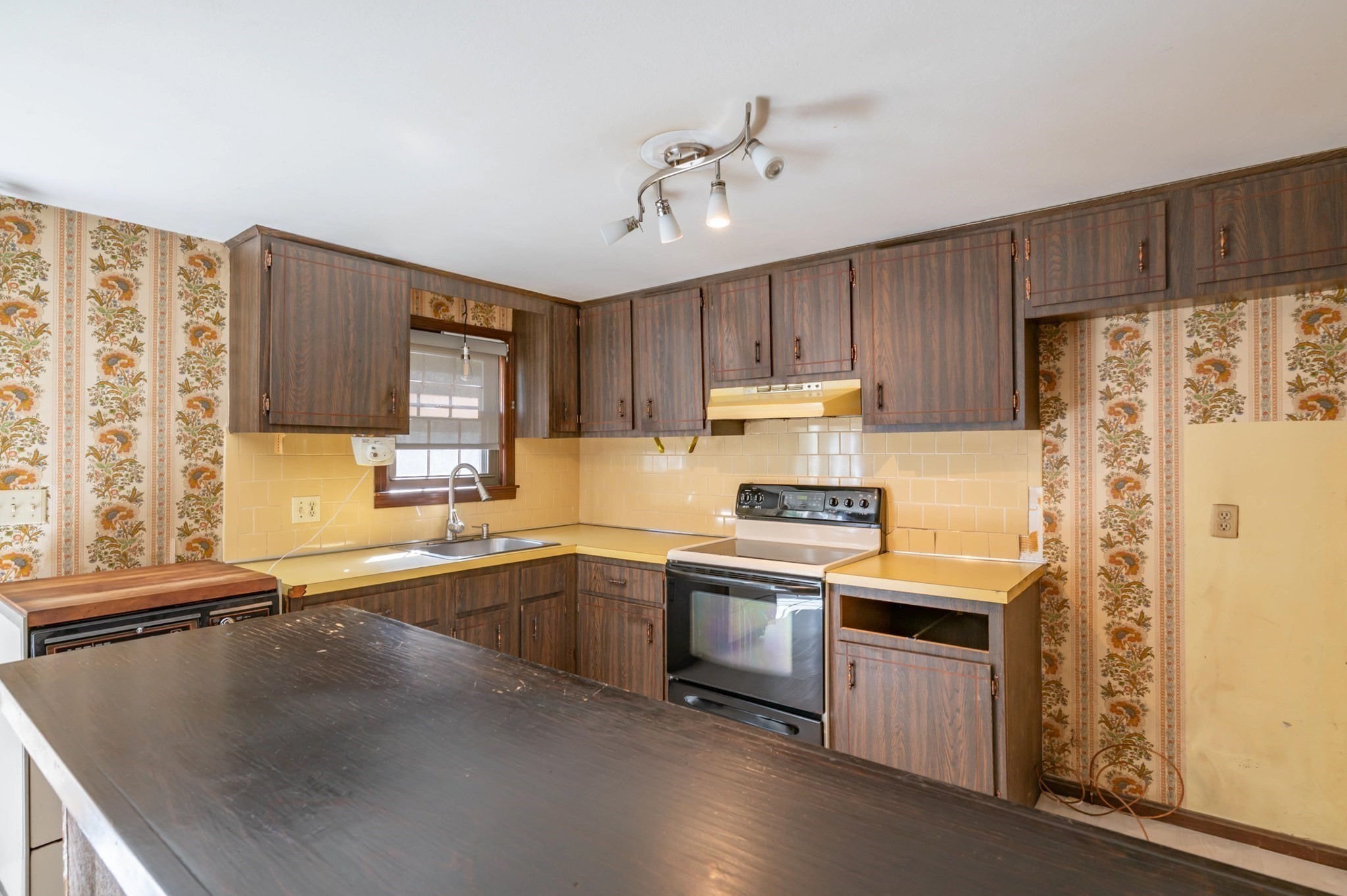 244 Hedges Pond Road Property Photo 13