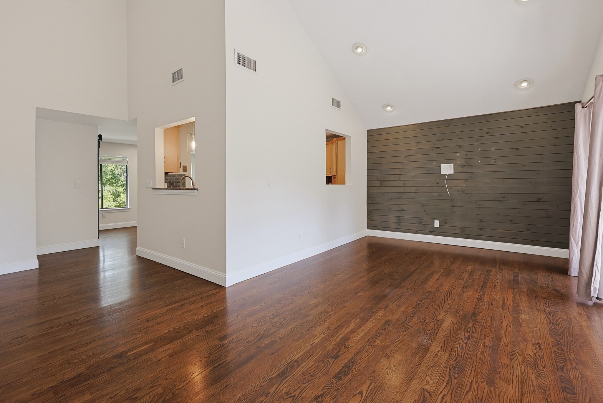 15 First St # A2 Property Photo 22