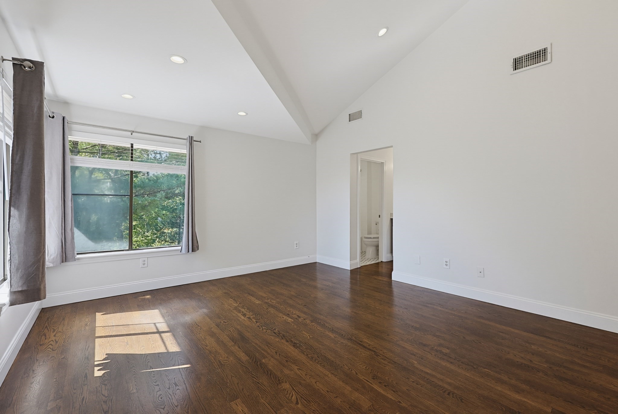 15 First St # A2 Property Photo 31