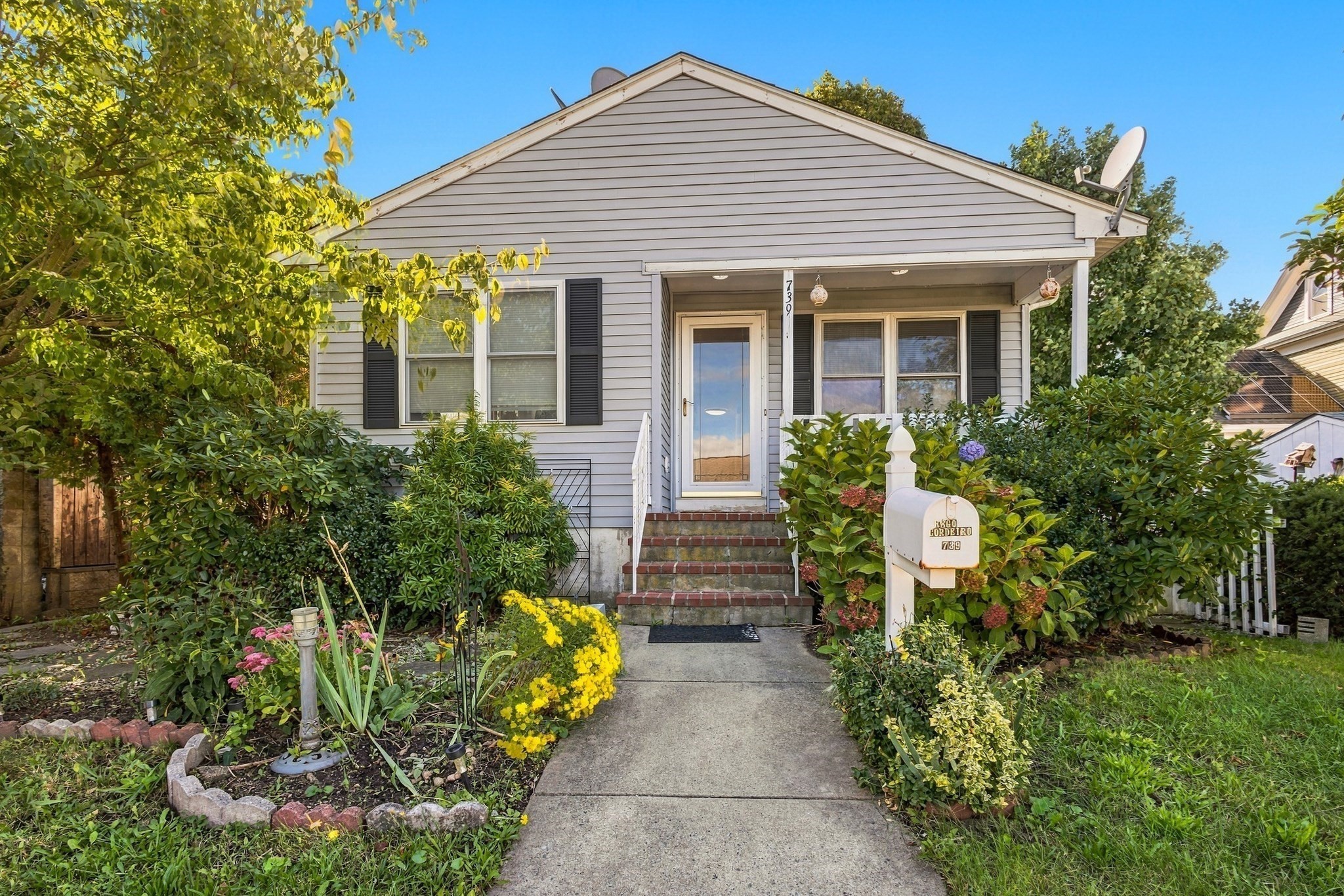 739 County St Property Photo 1