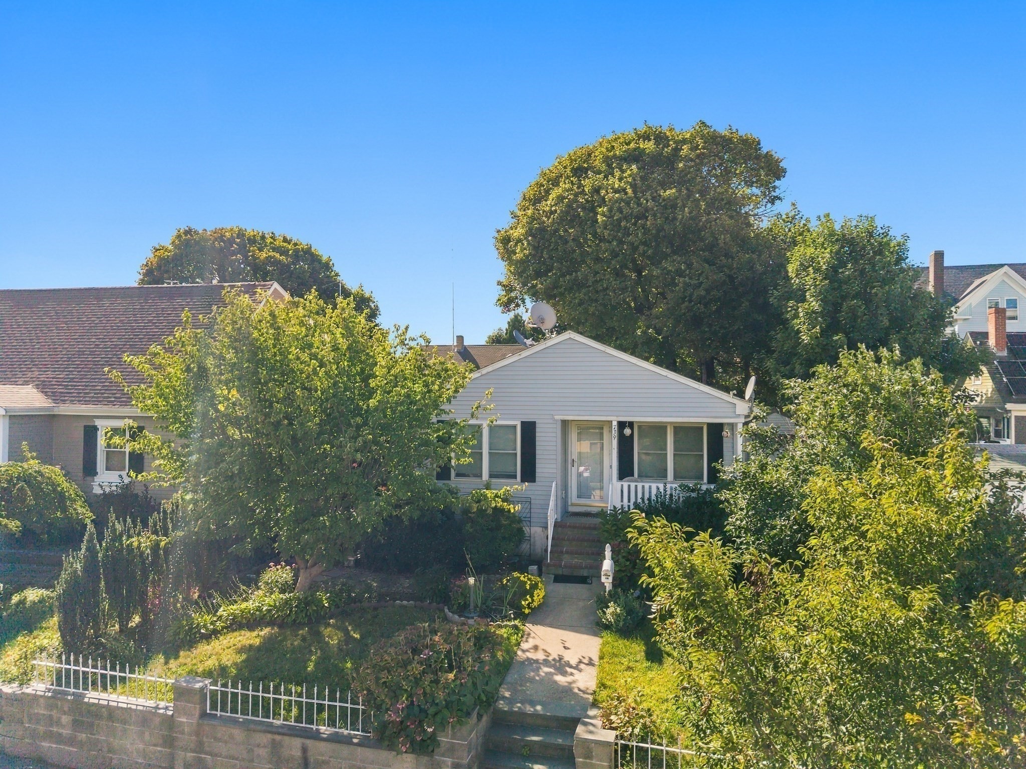 739 County St Property Photo 3