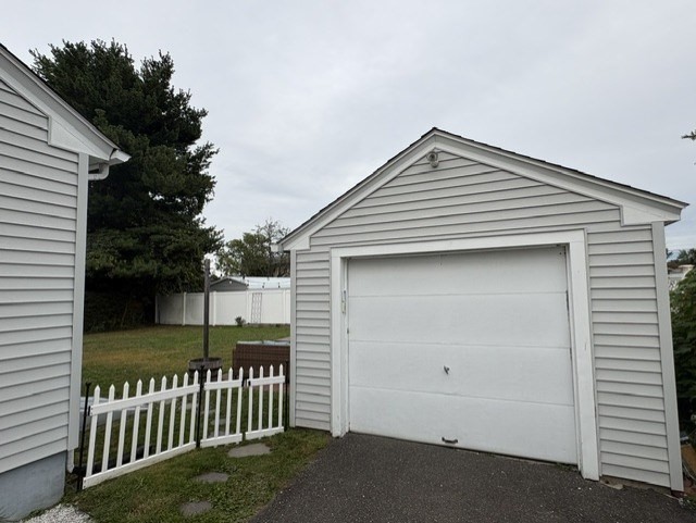 88 Cedar Street Property Photo 5