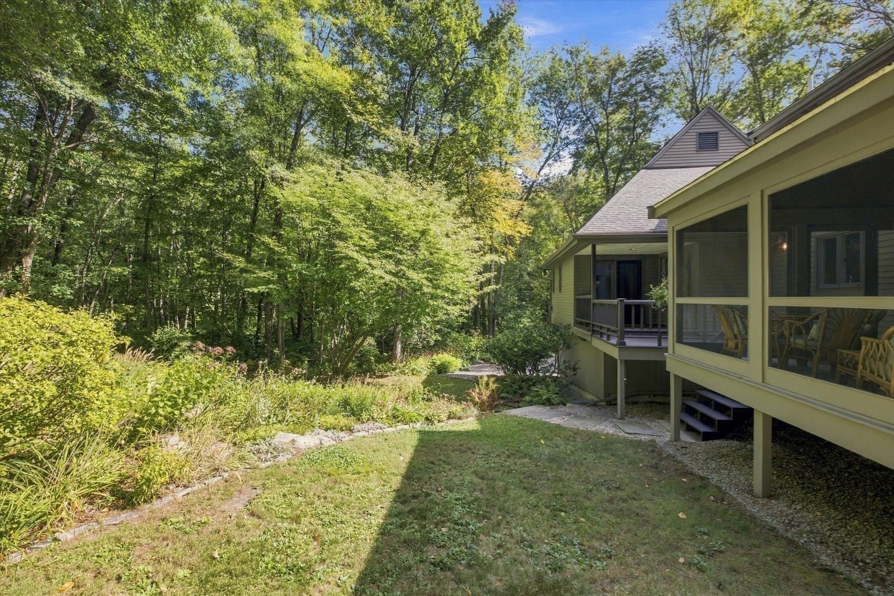 52 W Elm St Property Photo 30