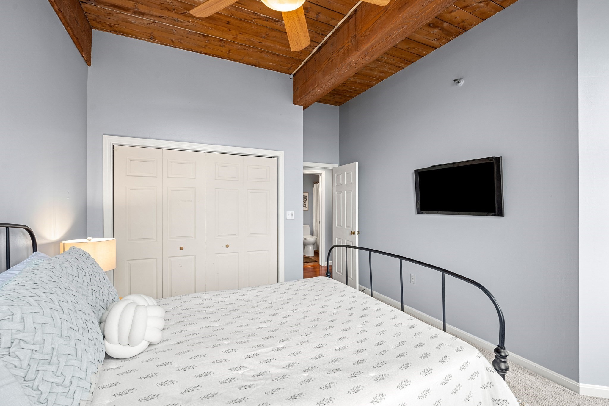 21 Wingate # 402 Property Photo 16