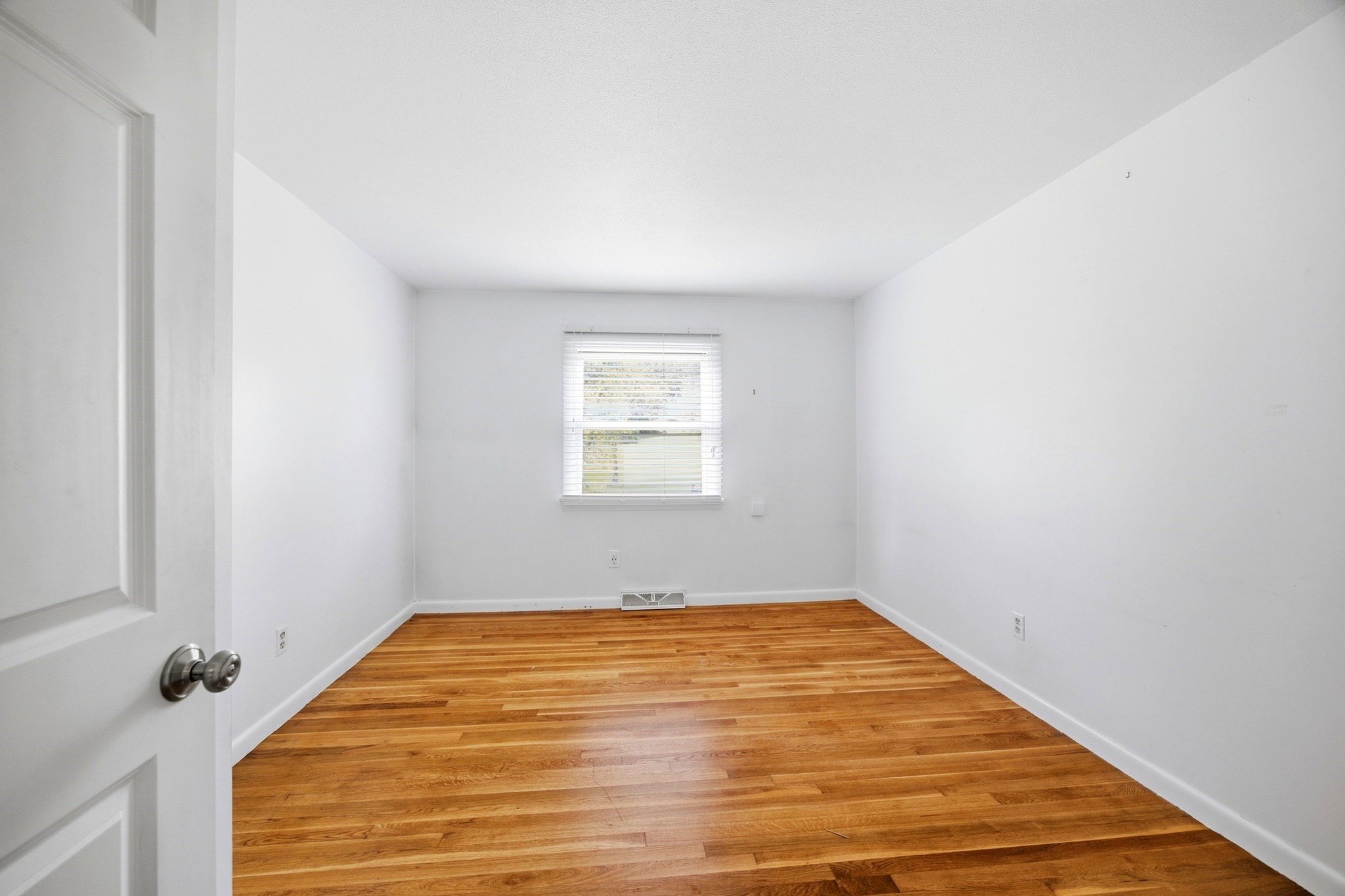 15 Edison Dr Property Photo 30
