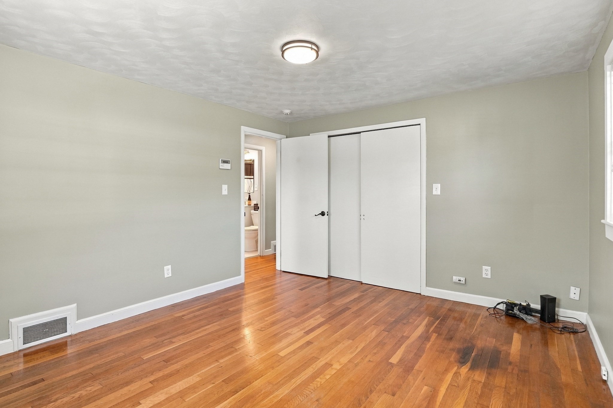 6 Danielian Drive Property Photo 18