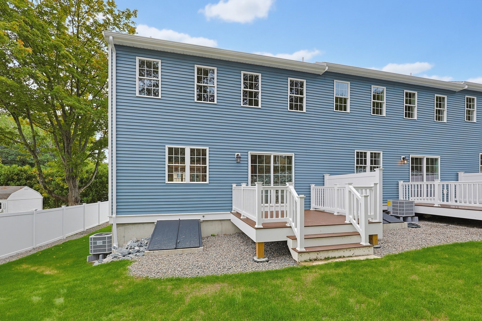 21 Dwinell Road # A Property Photo 38