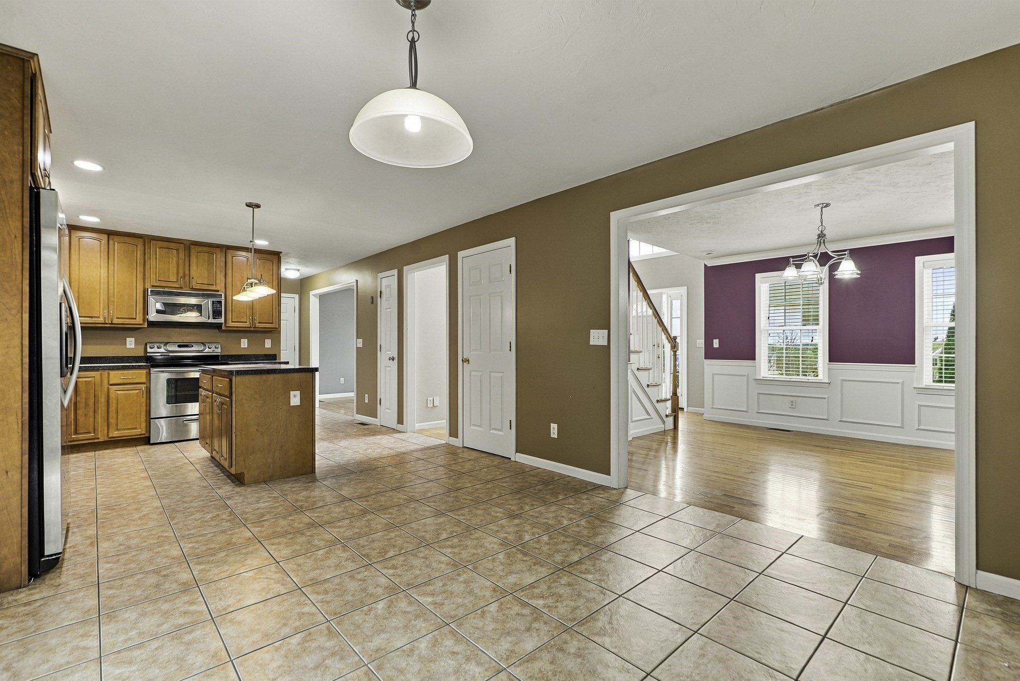 10 Jonathan Cir Property Photo 26