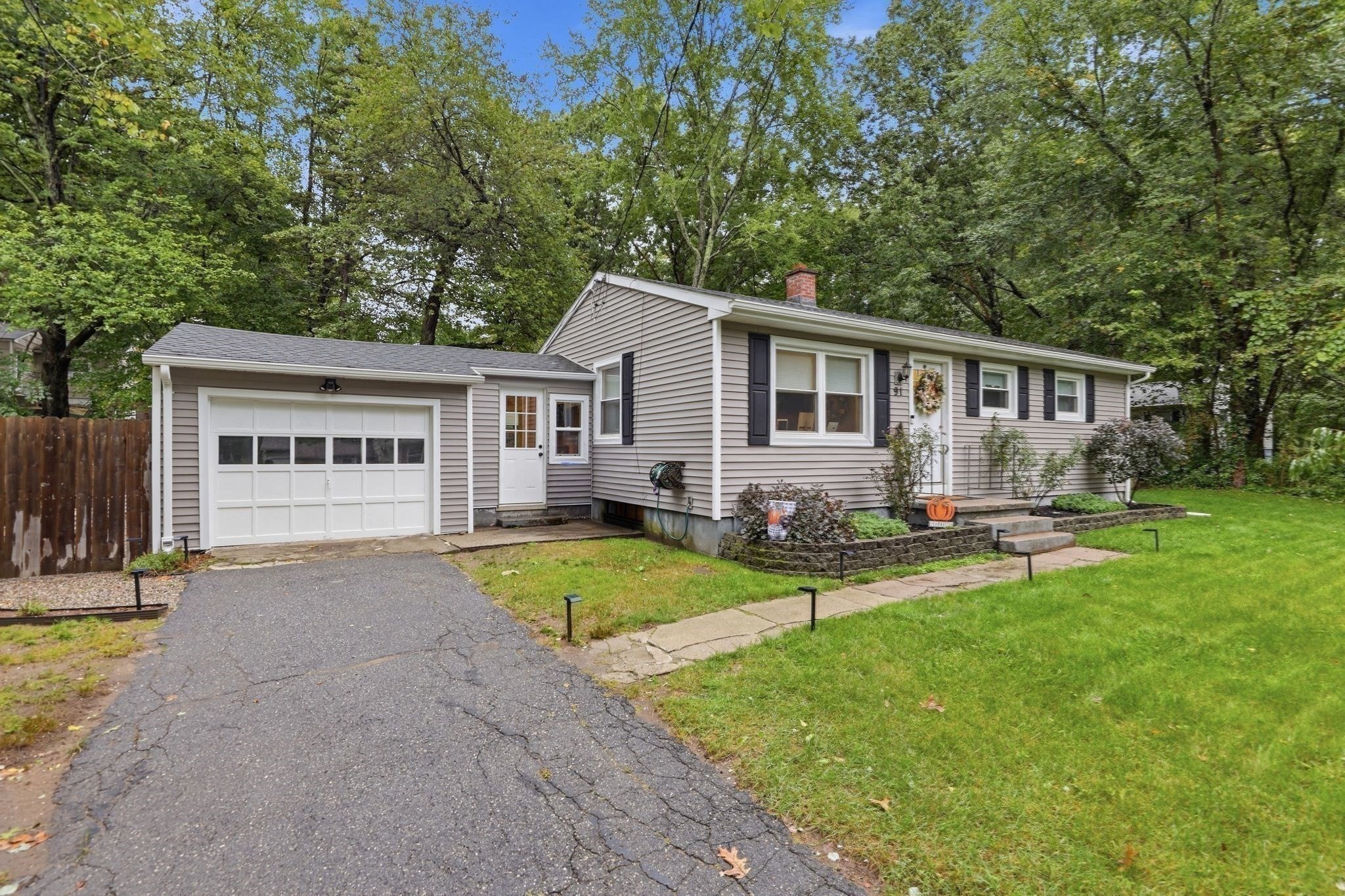 91 Hudson St Property Photo 3
