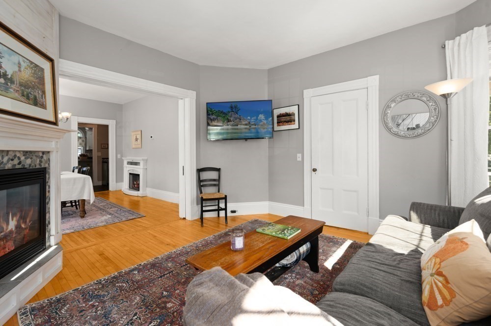 15 Perry St. Property Photo 18
