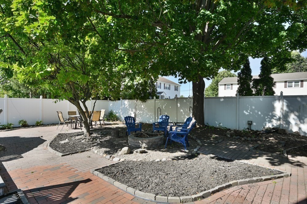 15 Perry St. Property Photo 35