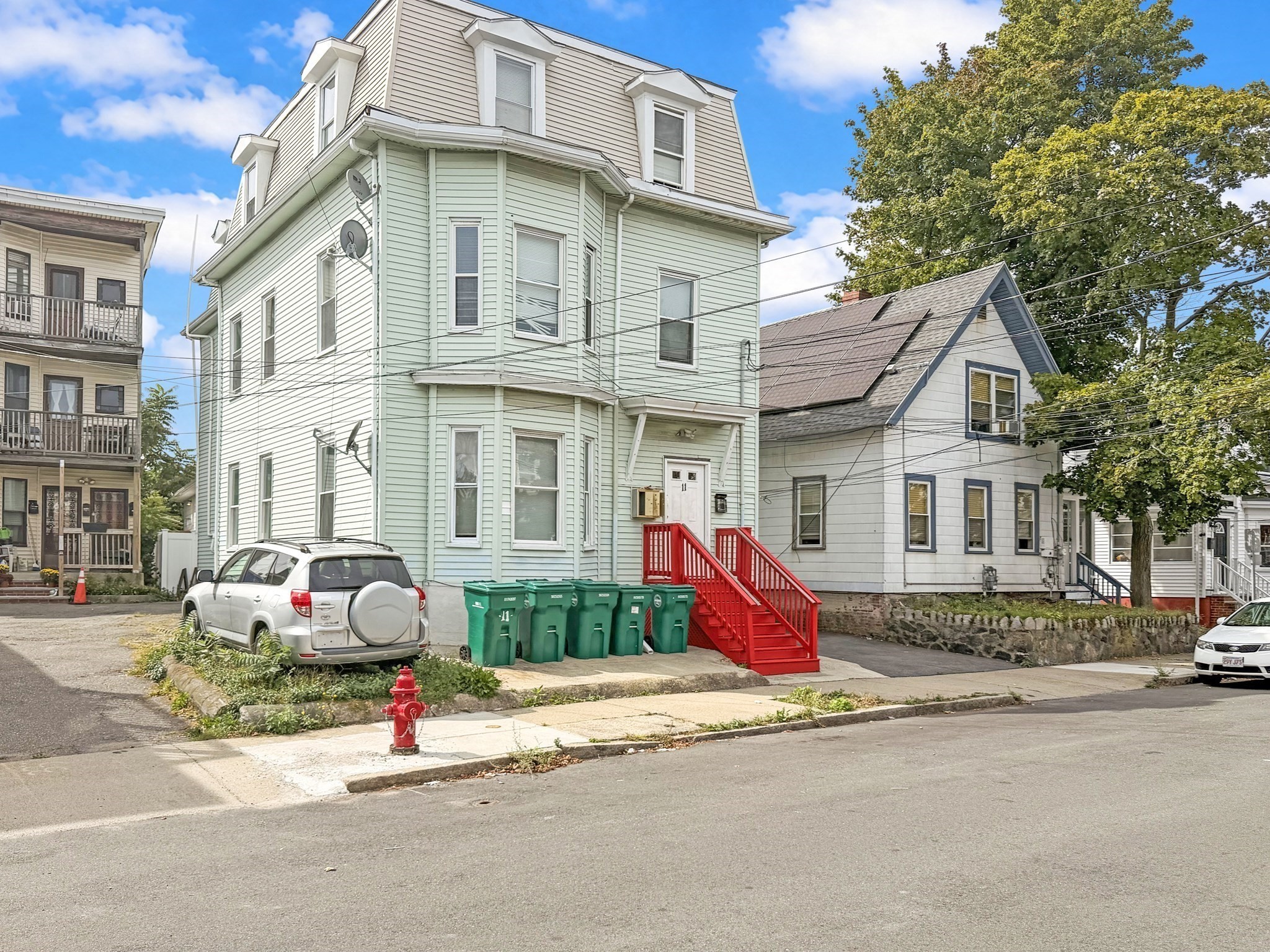 11 Sachem St Property Photo 1