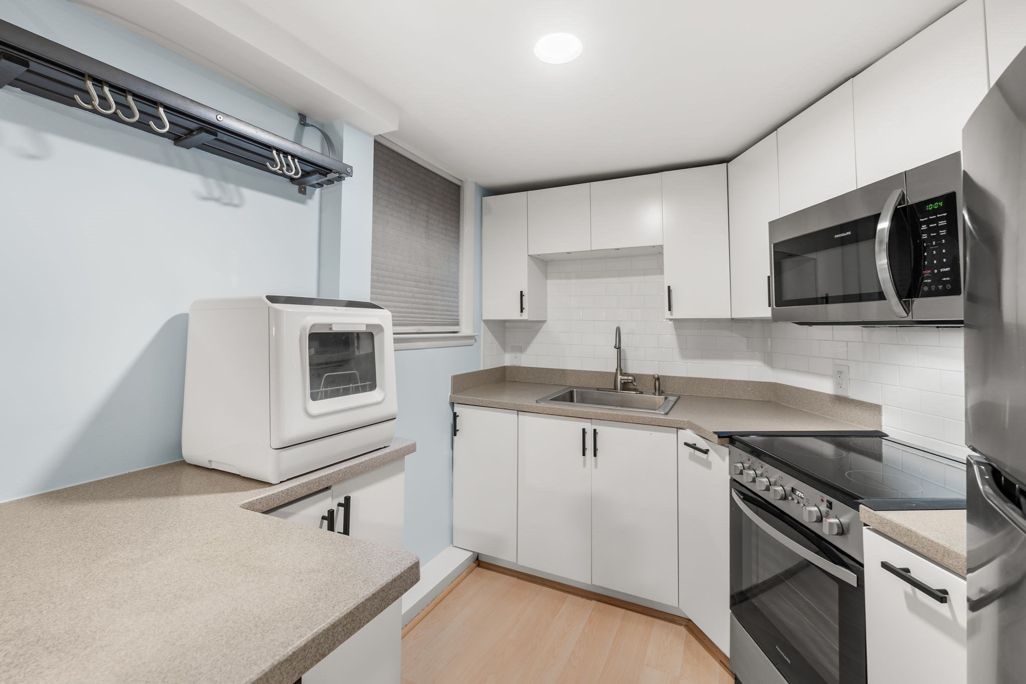 259 Beacon St # 4 Property Photo 16
