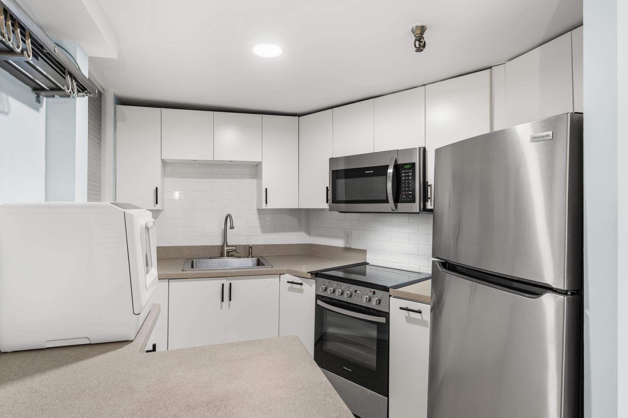 259 Beacon St # 4 Property Photo 17