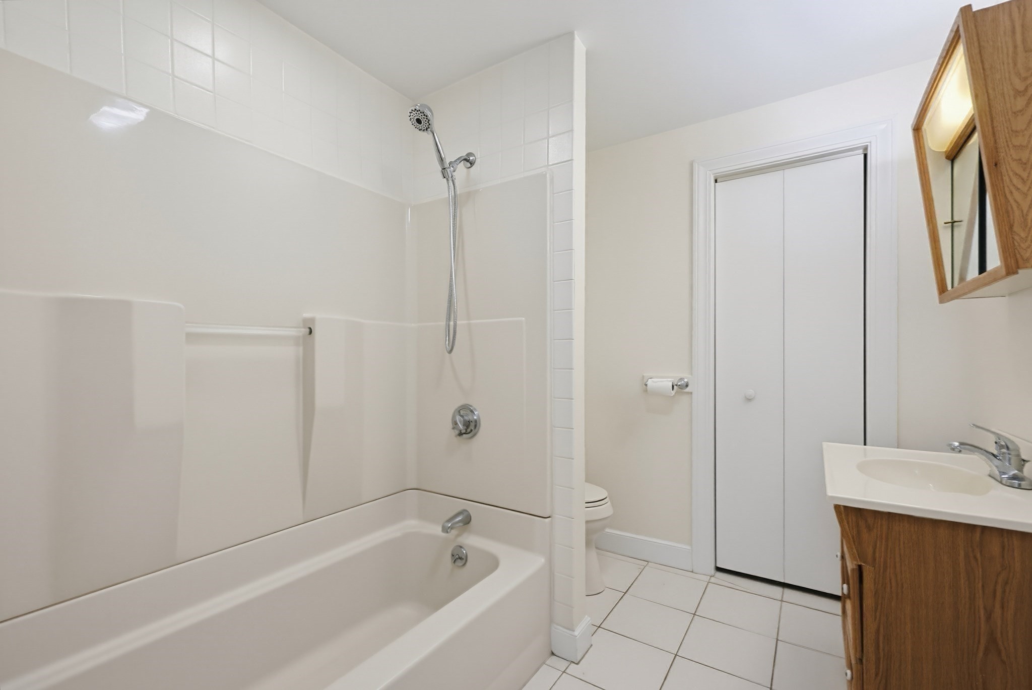 71 Parker Ave Property Photo 32