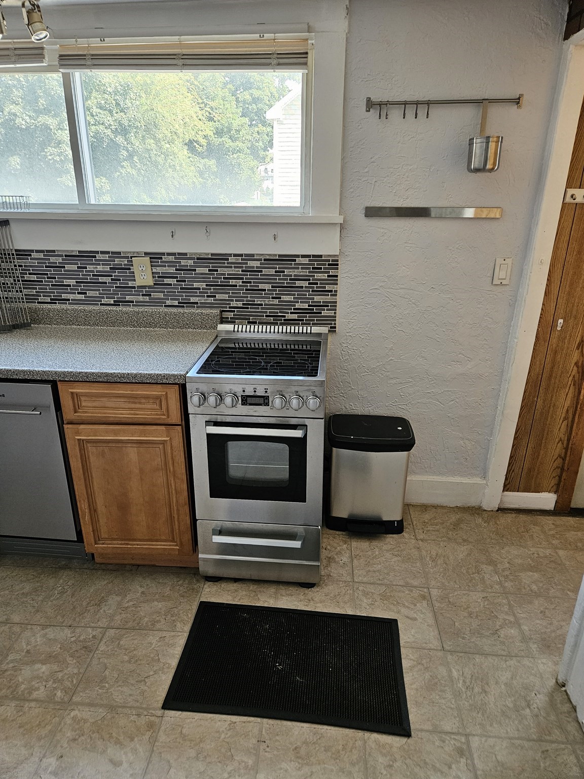87 Crafts St Property Photo 13