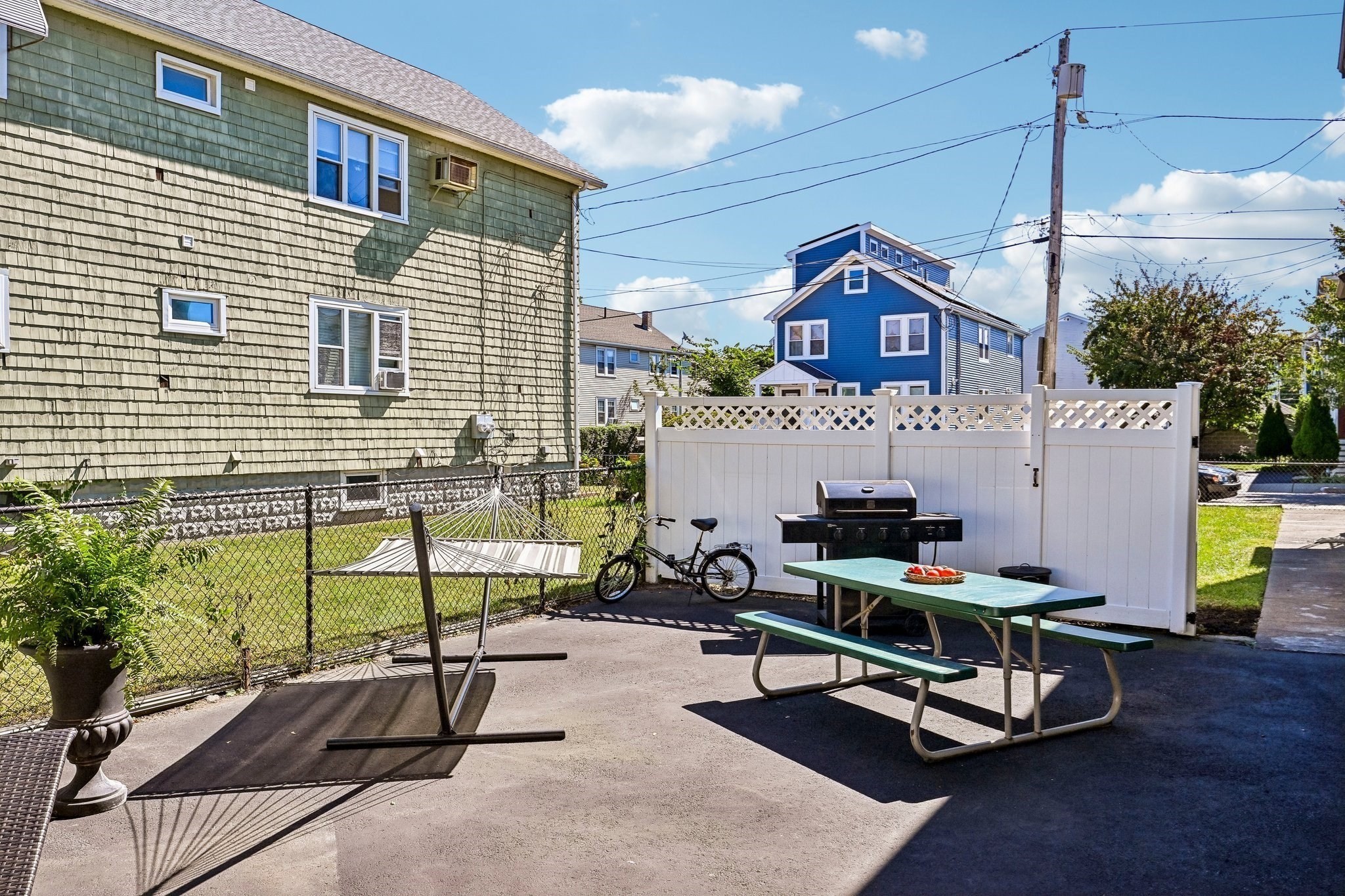 86 Wright Ave Property Photo 33