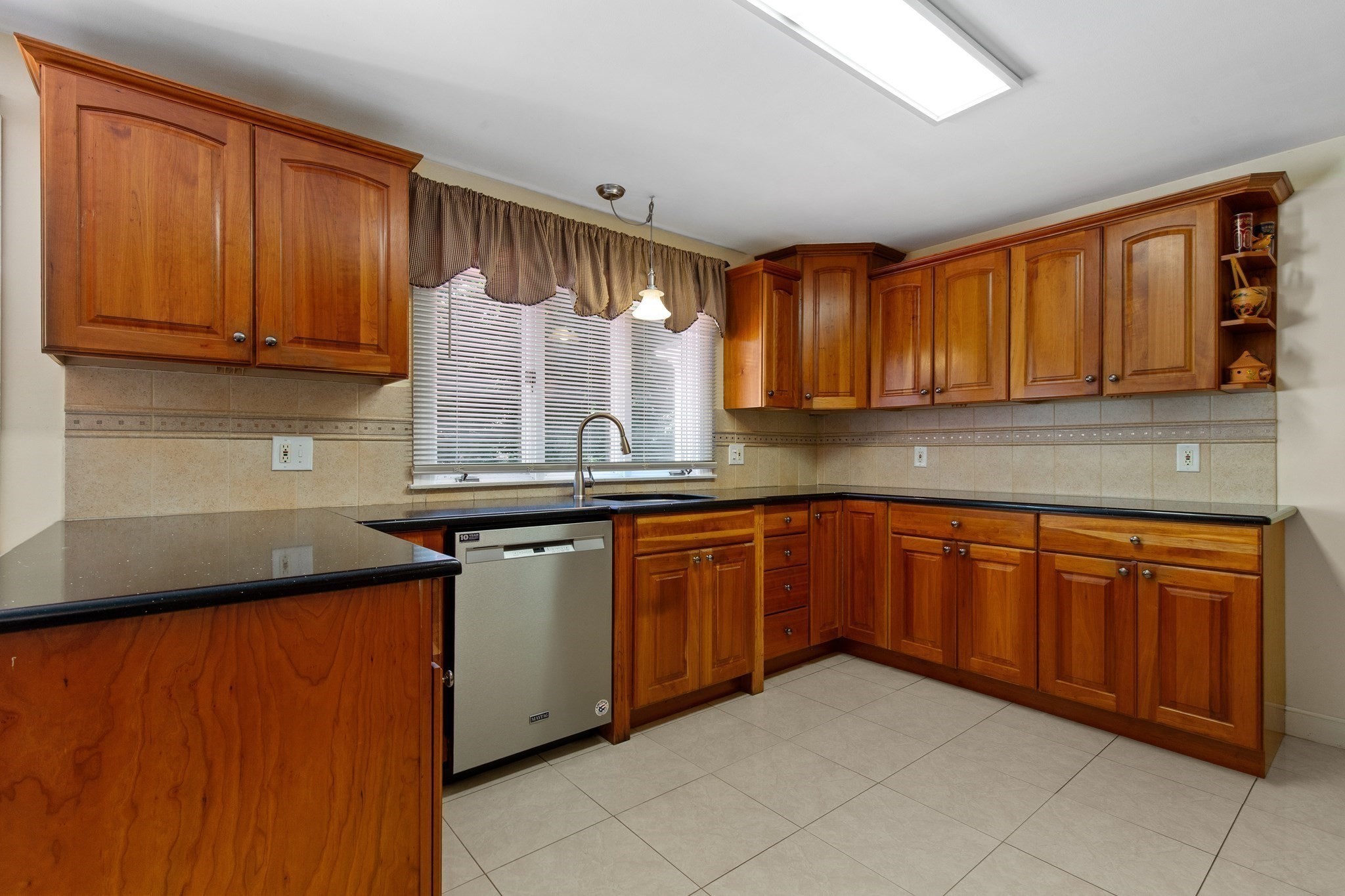 159 Braemoor Rd Property Photo 2