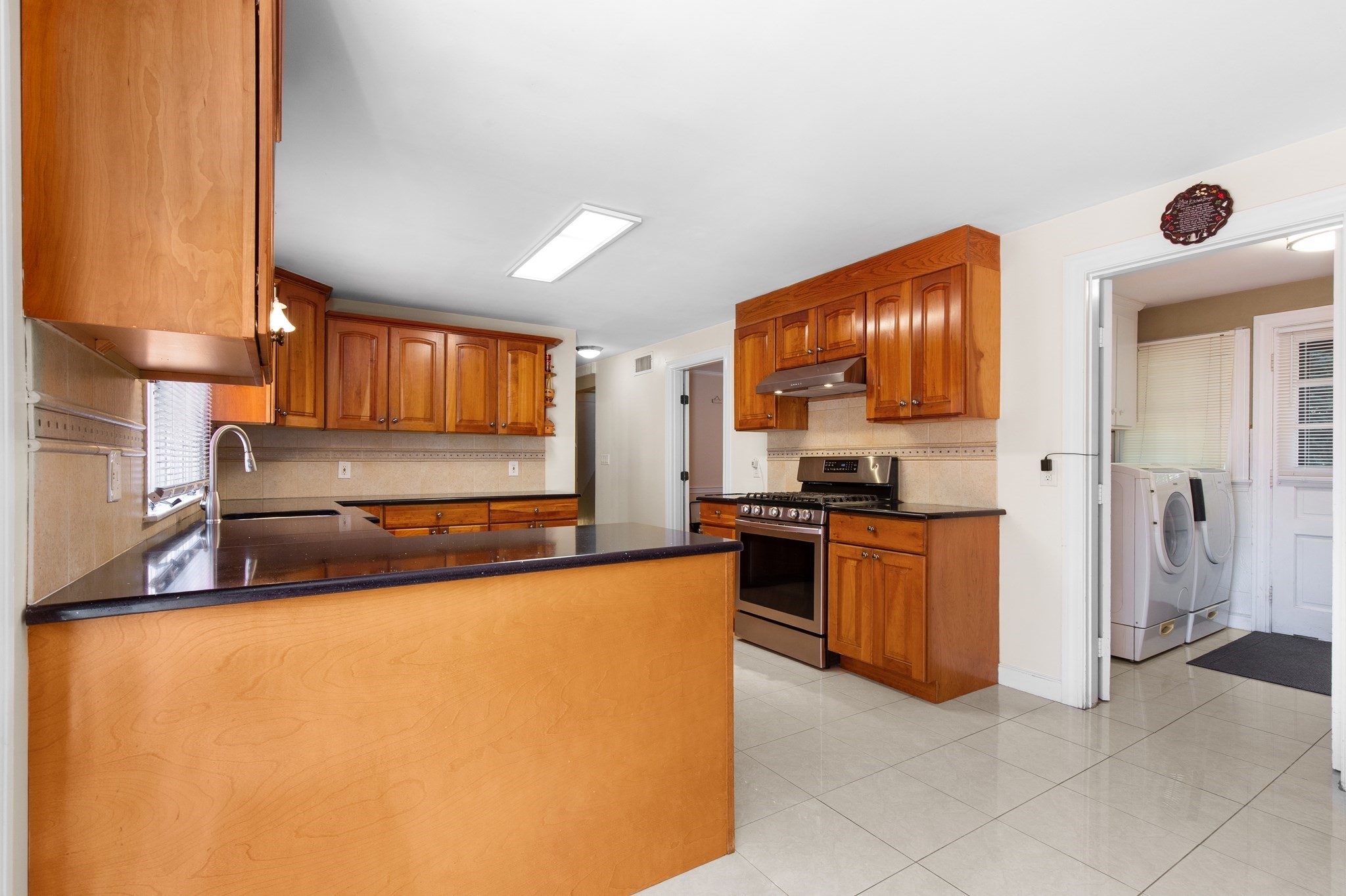 159 Braemoor Rd Property Photo 6