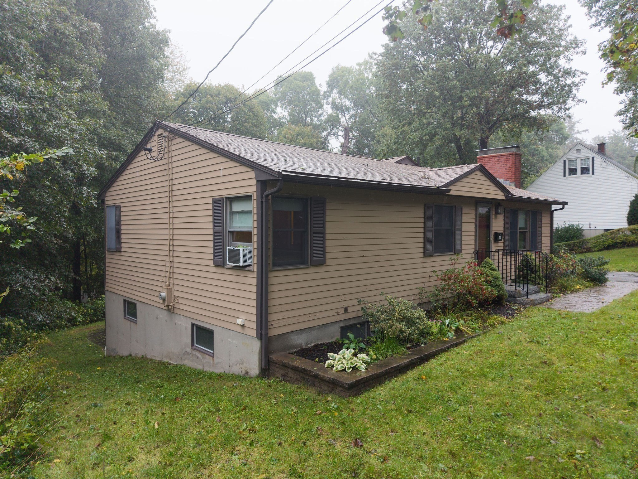 39 Curley Drive Property Photo 5