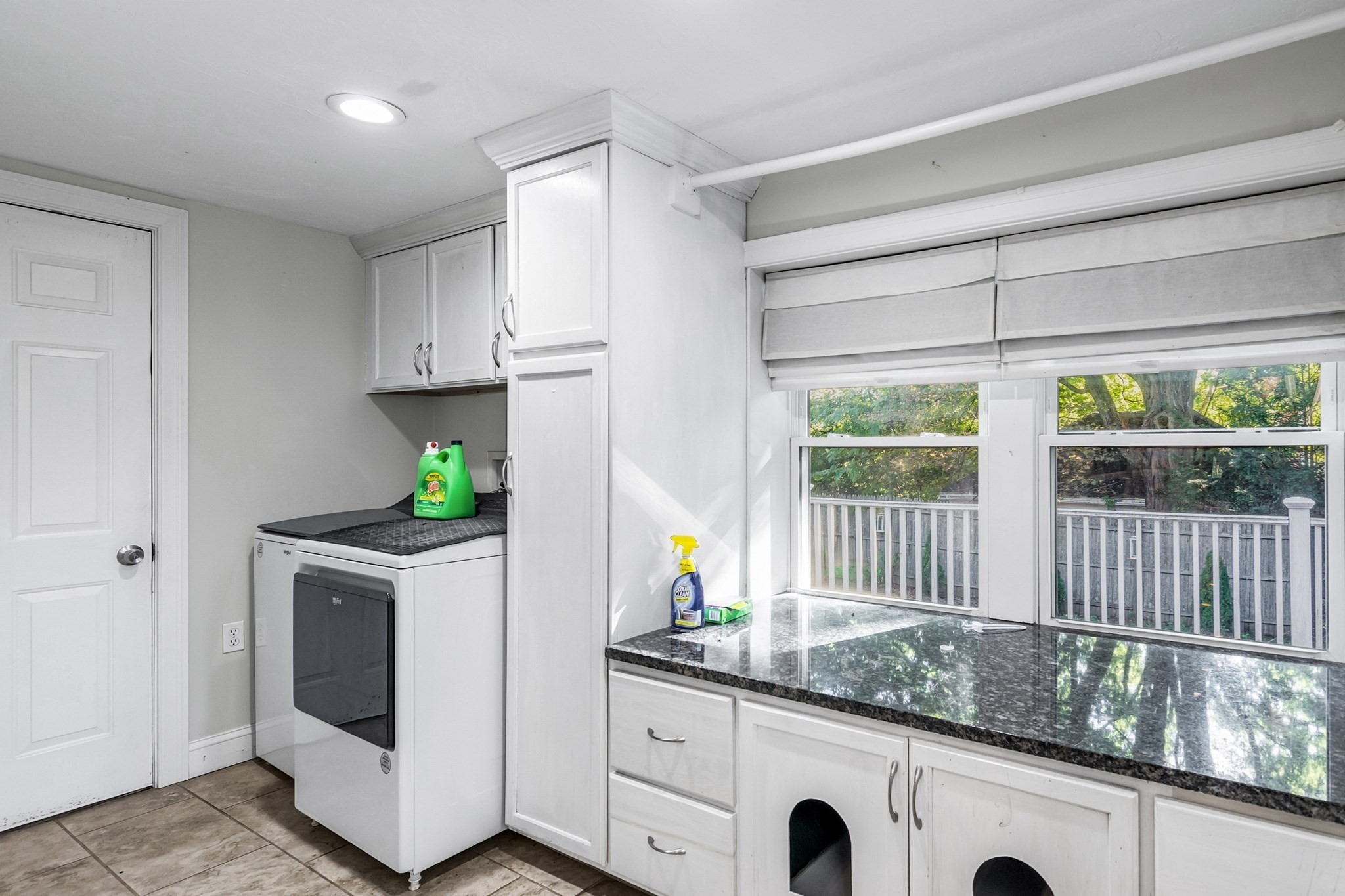 53 Westminster Ave Property Photo 6