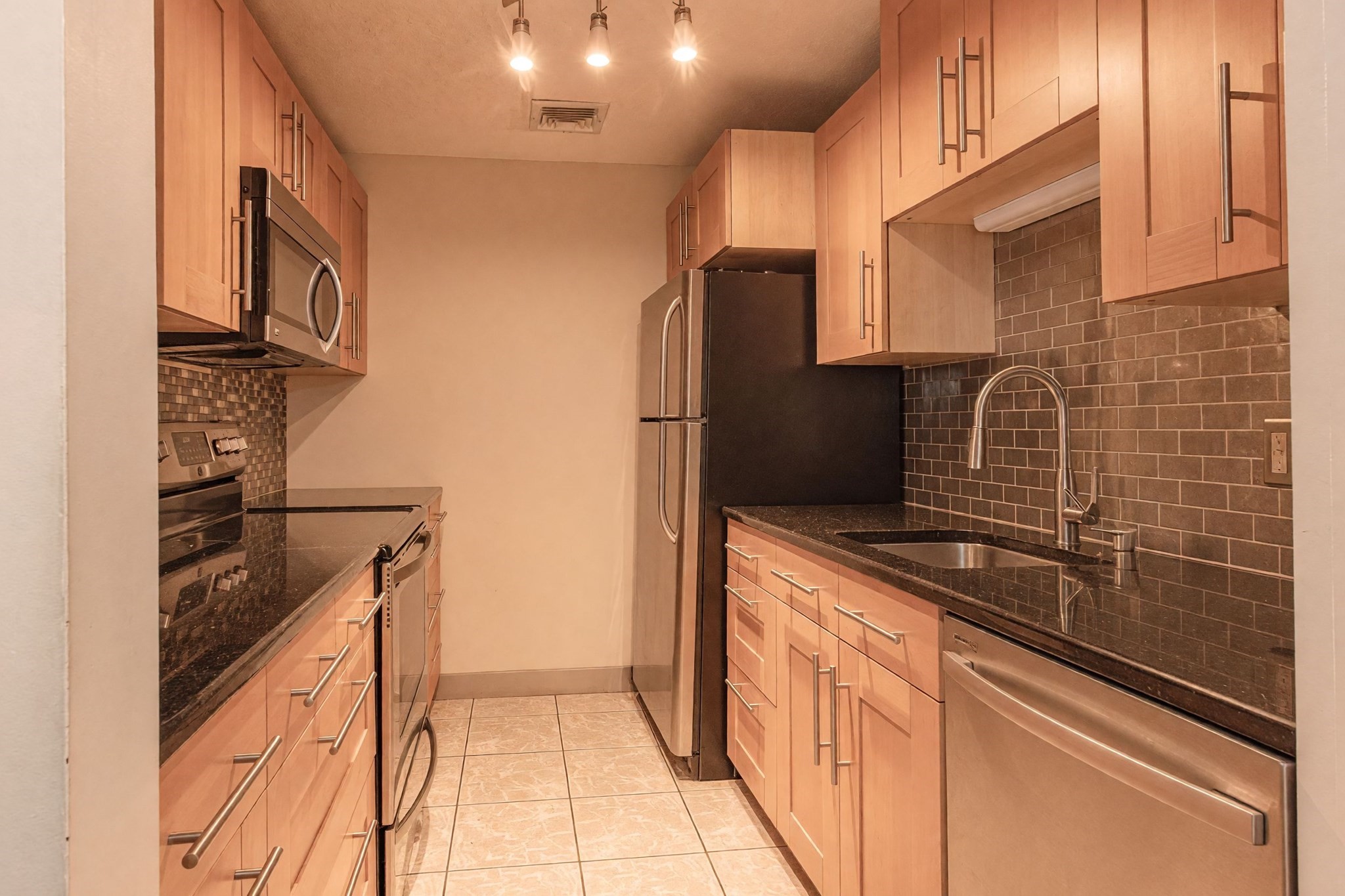 15 Bower Rd # D3 Property Photo 7