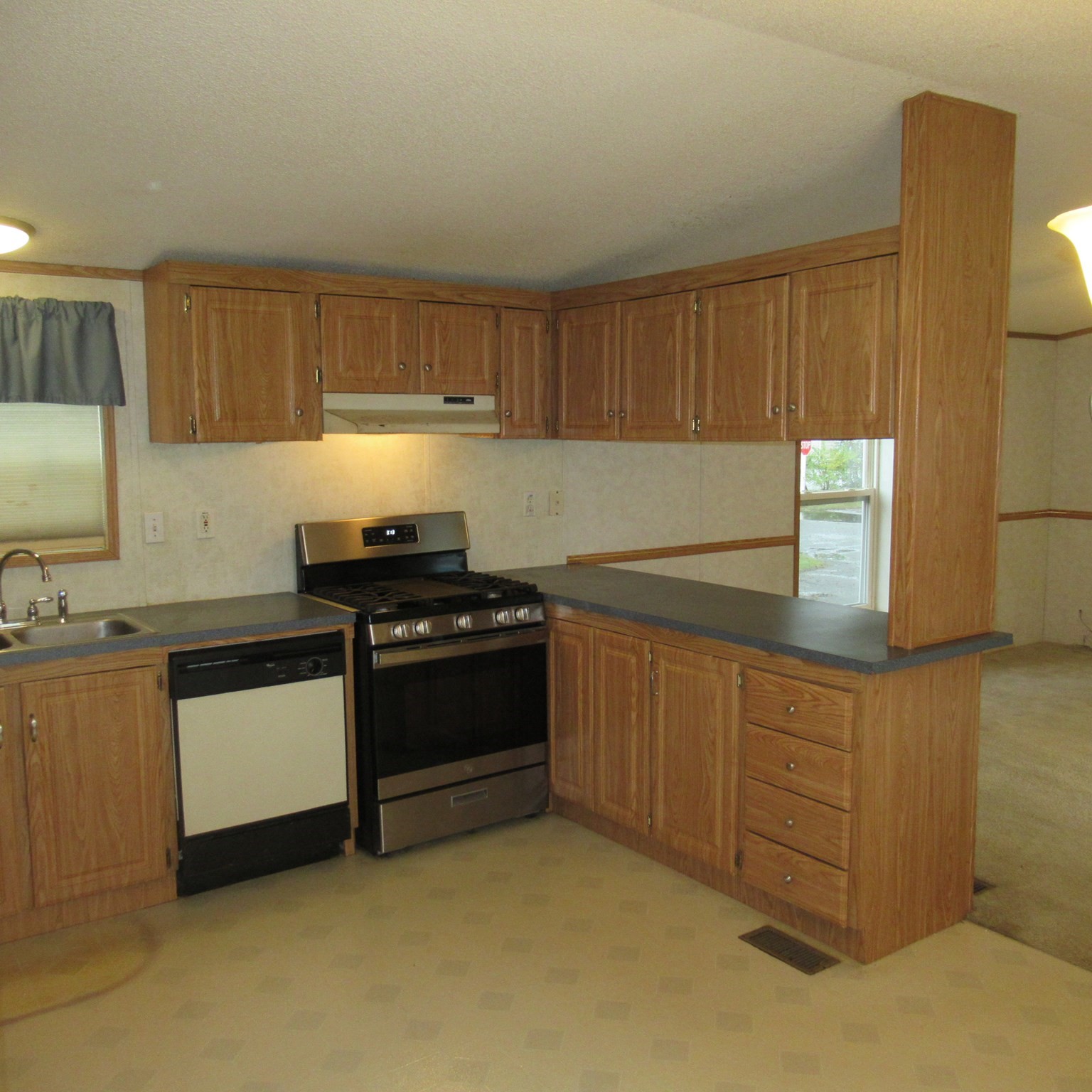 37 Mobile Ave # 37 Property Photo 8
