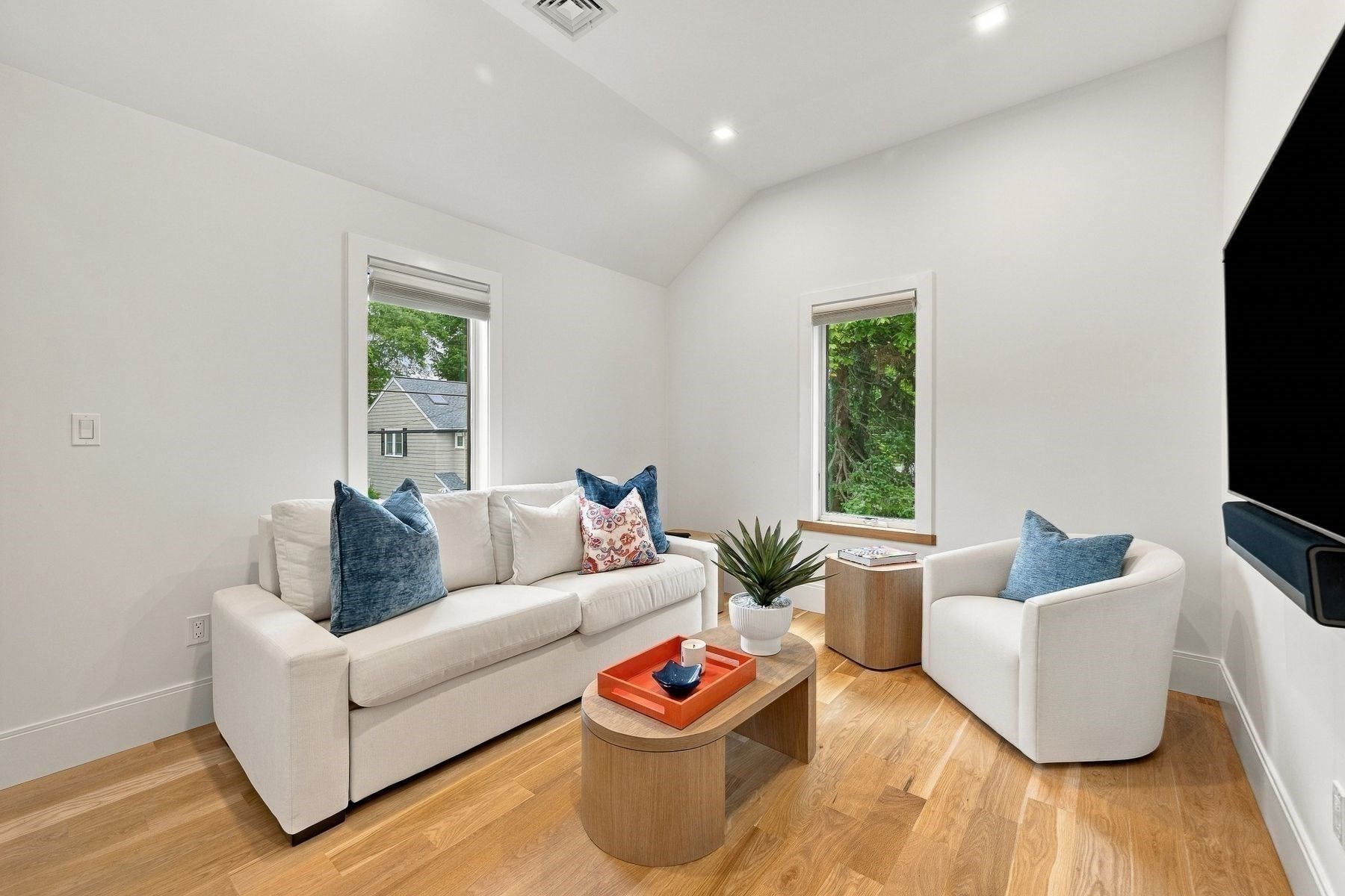 8 Dennison Ave Property Photo 26