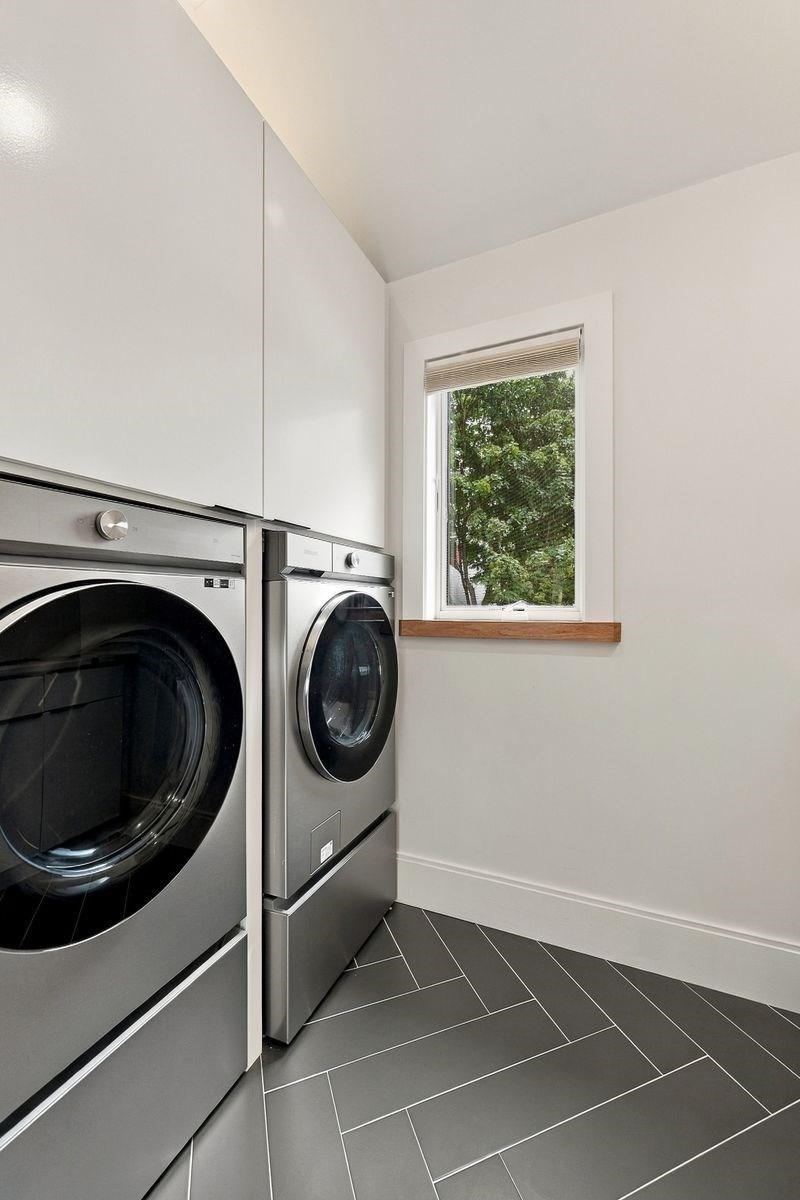 8 Dennison Ave Property Photo 28