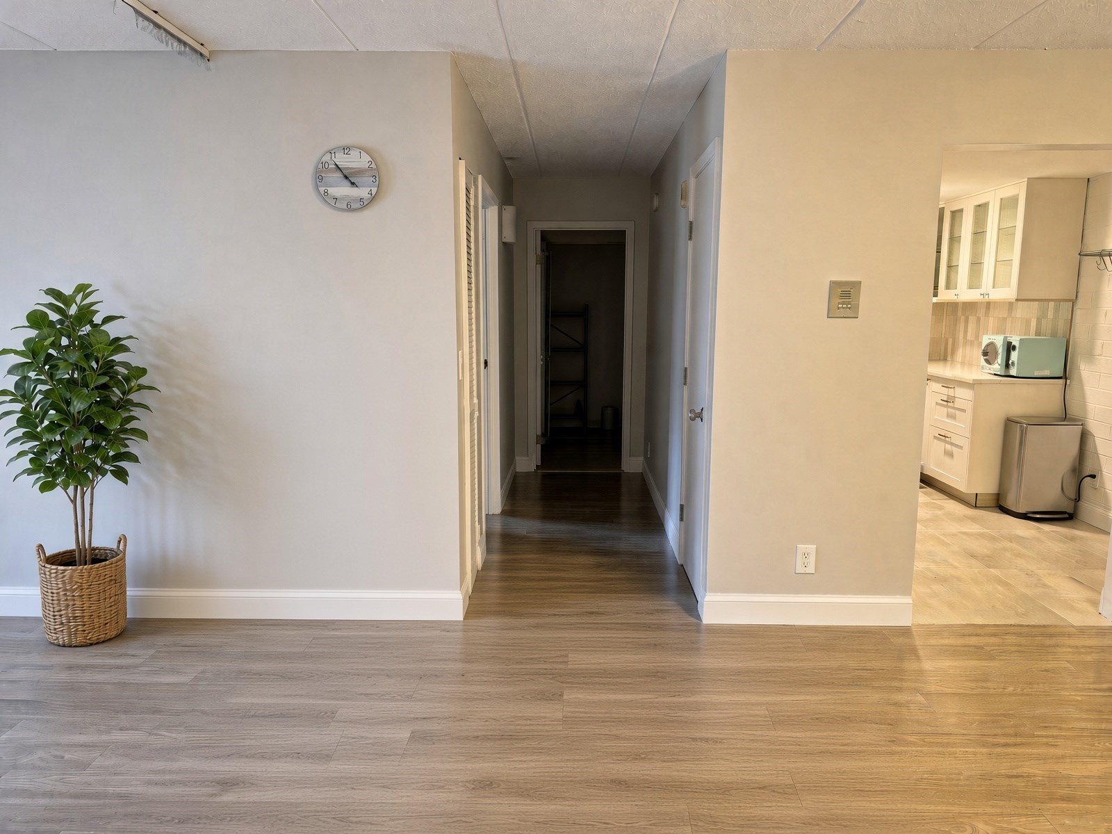 185 Quincy Shore Dr # 24 Property Photo 5