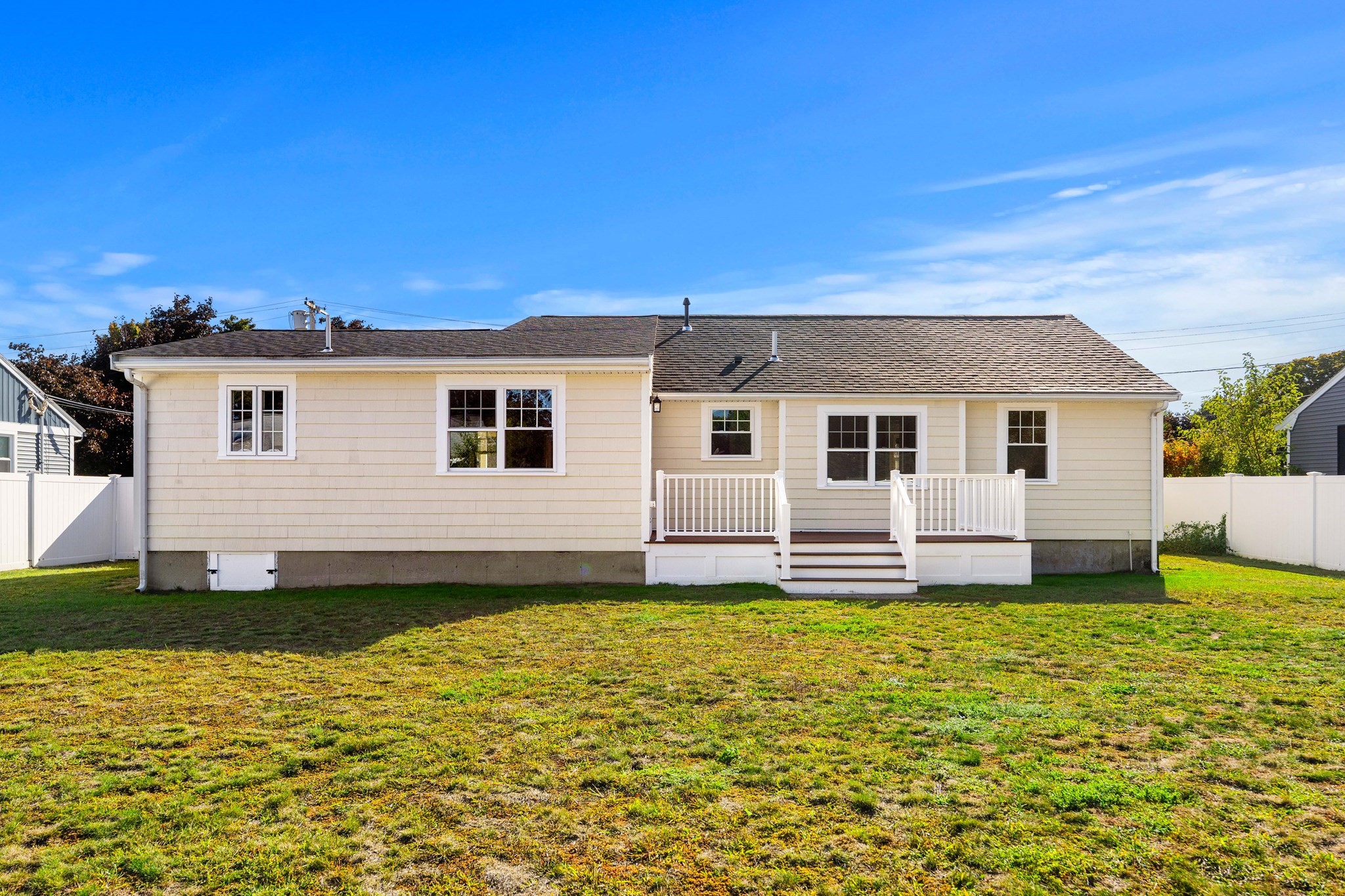 36 Macarthur Blvd Property Photo 7